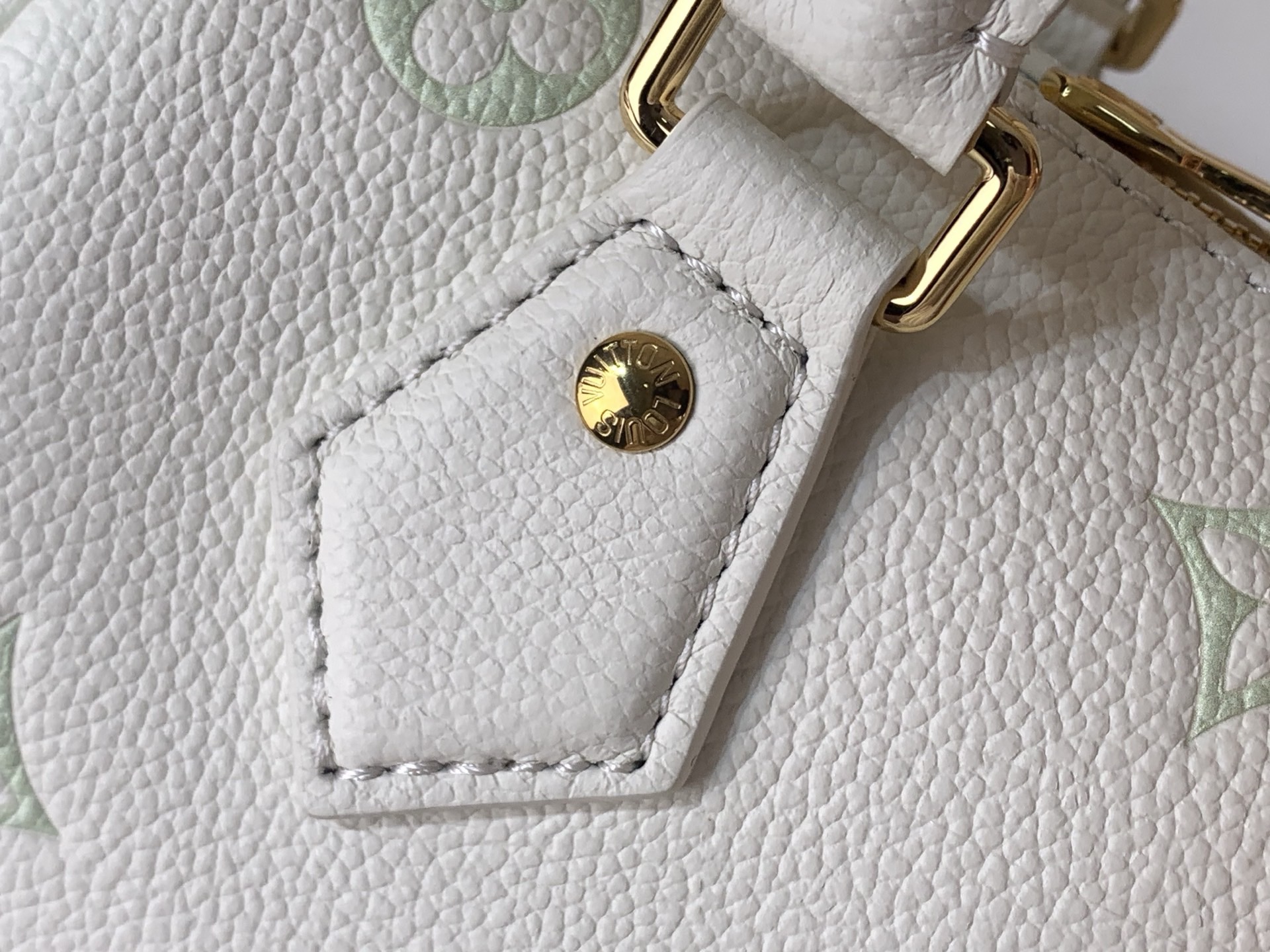 LV Style Beige Leather Top Handle Bag style reference detail image 5 from source 760037