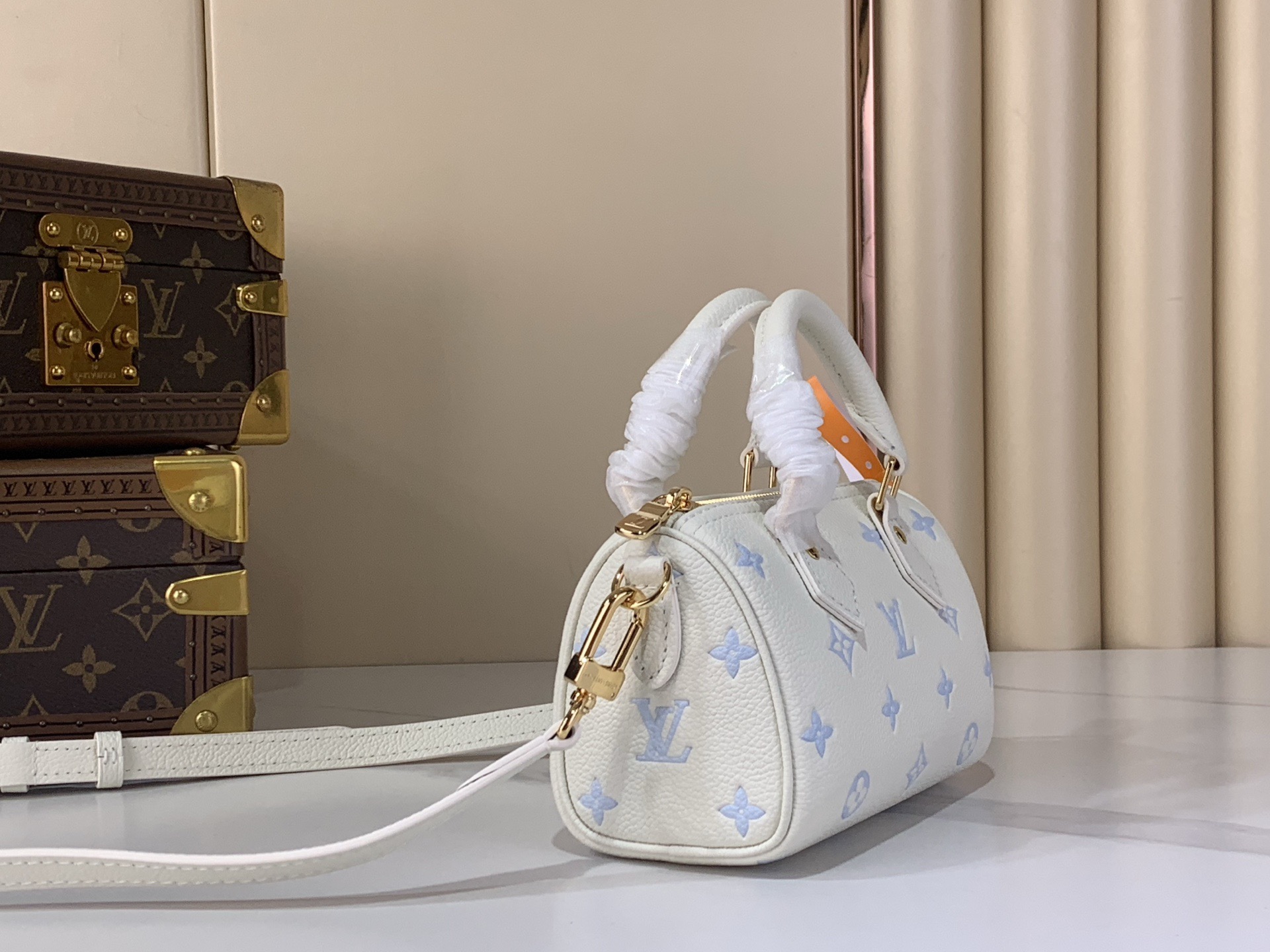 LV Style White Leather Top Handle Bag Lookbook Reference image 2