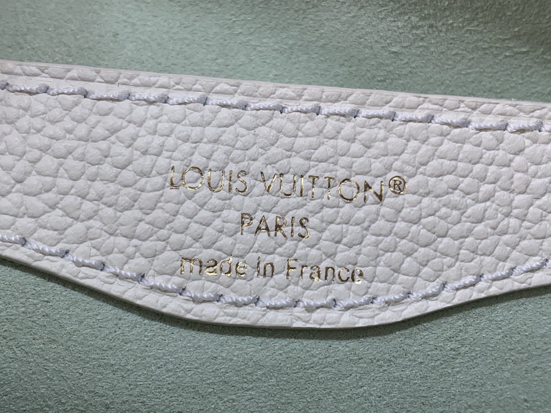 LV Style White Leather Top Handle Bag style reference detail image 8 from source 760040