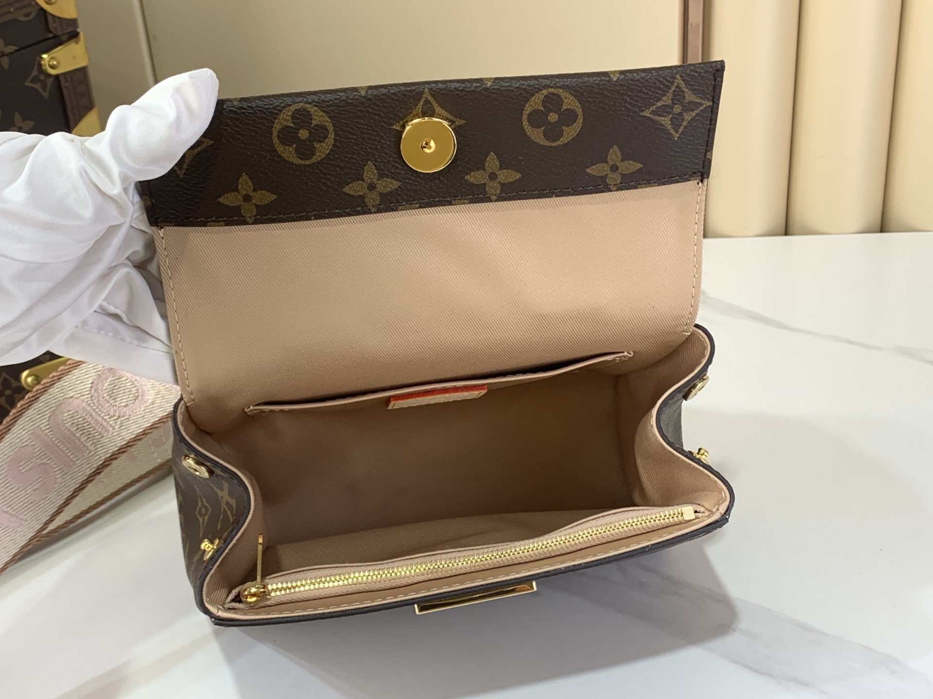 LV Style Black Leather Top Handle Bag style reference detail image 9 from source 760010