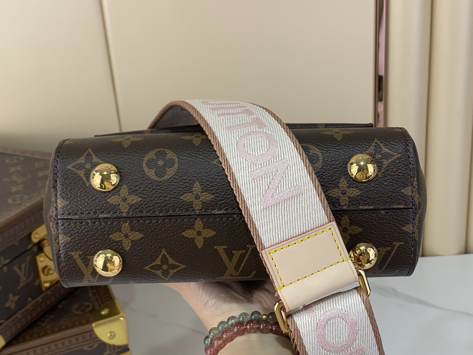 LV Style Black Leather Top Handle Bag style reference detail image 4 from source 760010