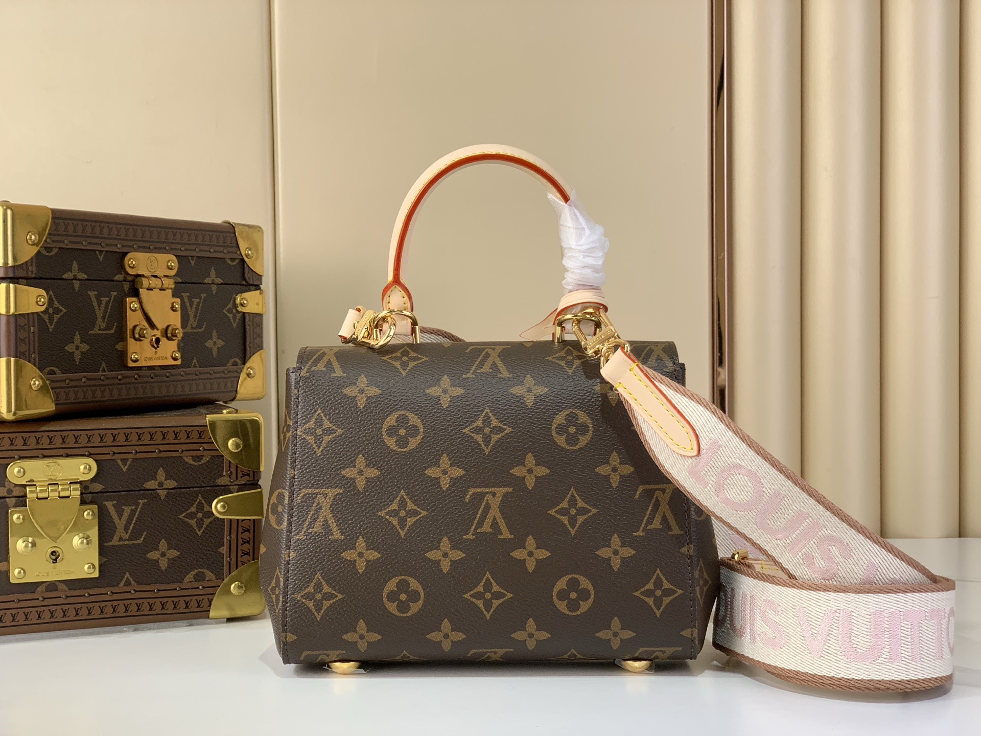 LV Style Black Leather Top Handle Bag Lookbook Reference image 2
