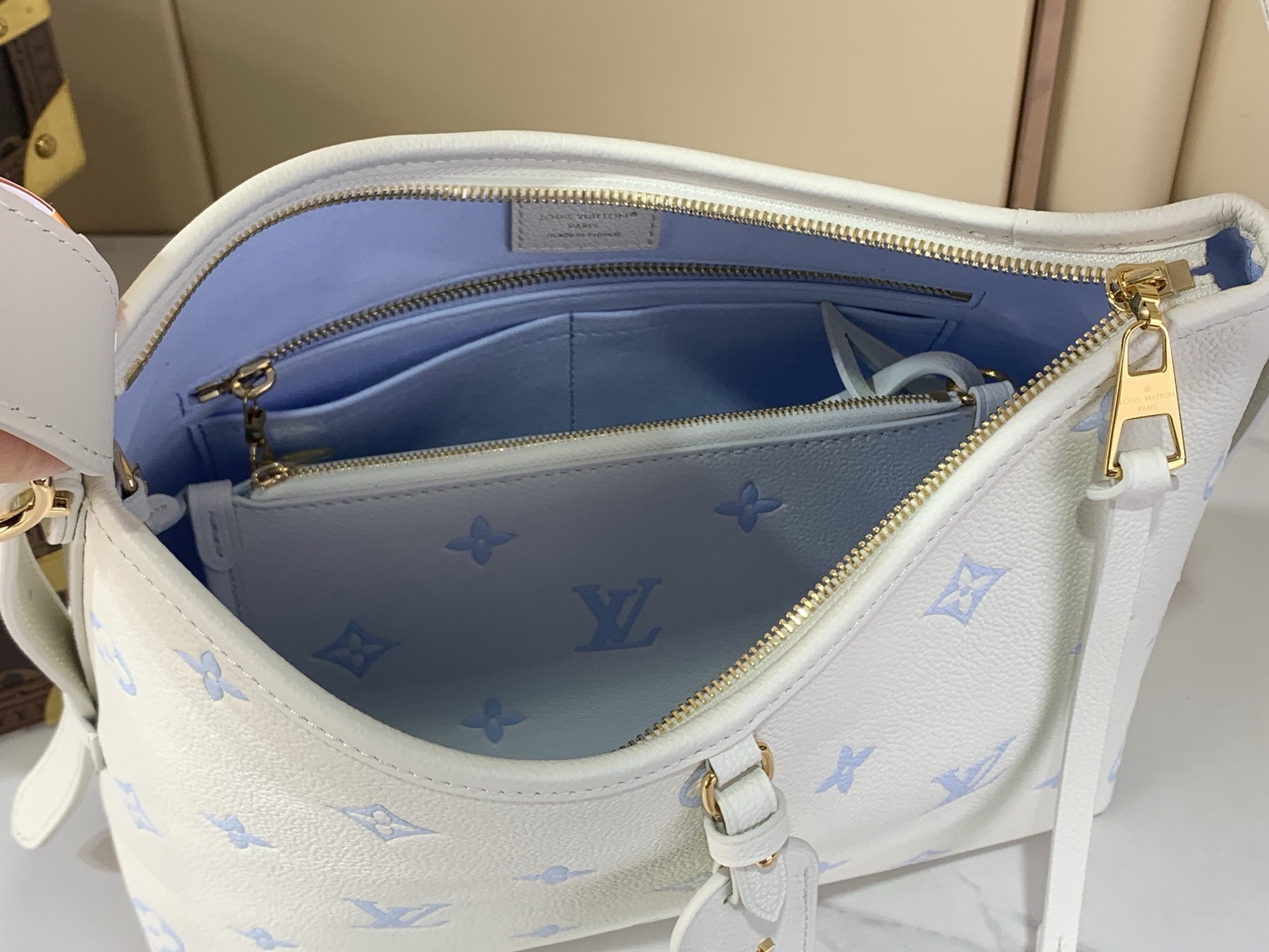 LV Style White Leather Top Handle Bag style reference detail image 9 from source 760034