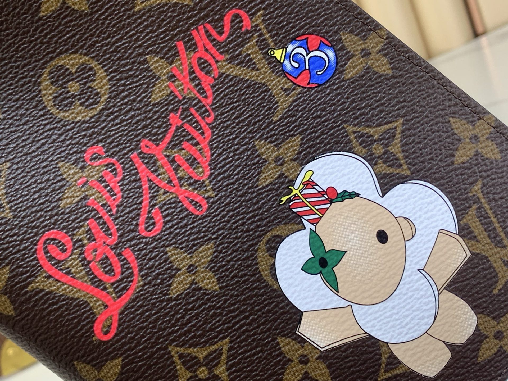 LV Style Canvas Bag style reference detail image 4 from source 760012