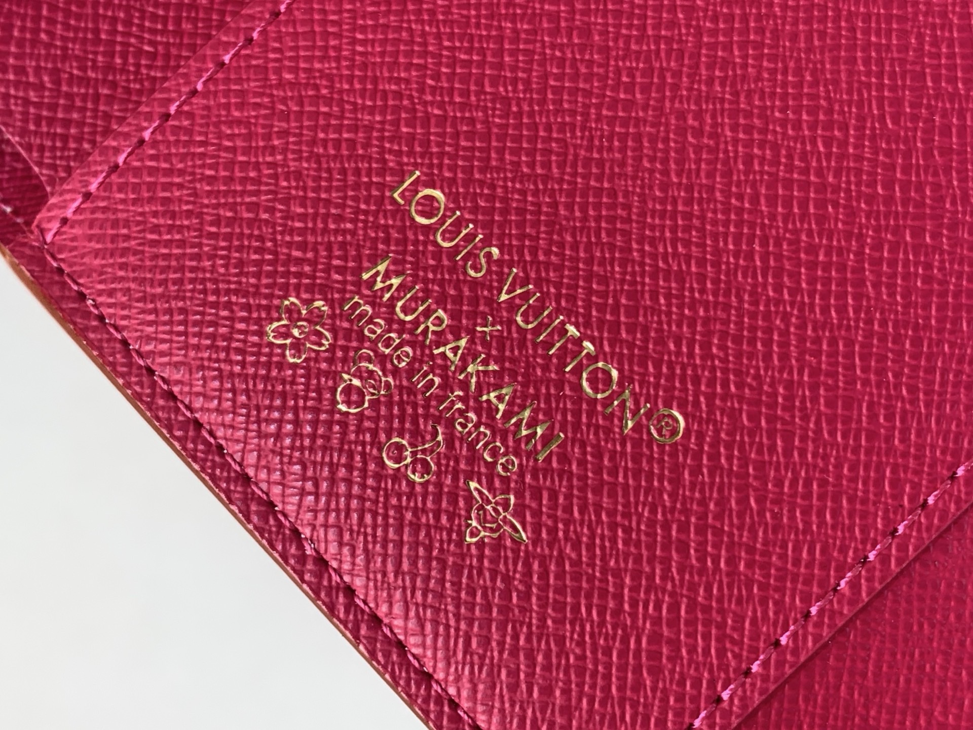 LV Style White Leather Wallet Bags detail image 7 from source 760017