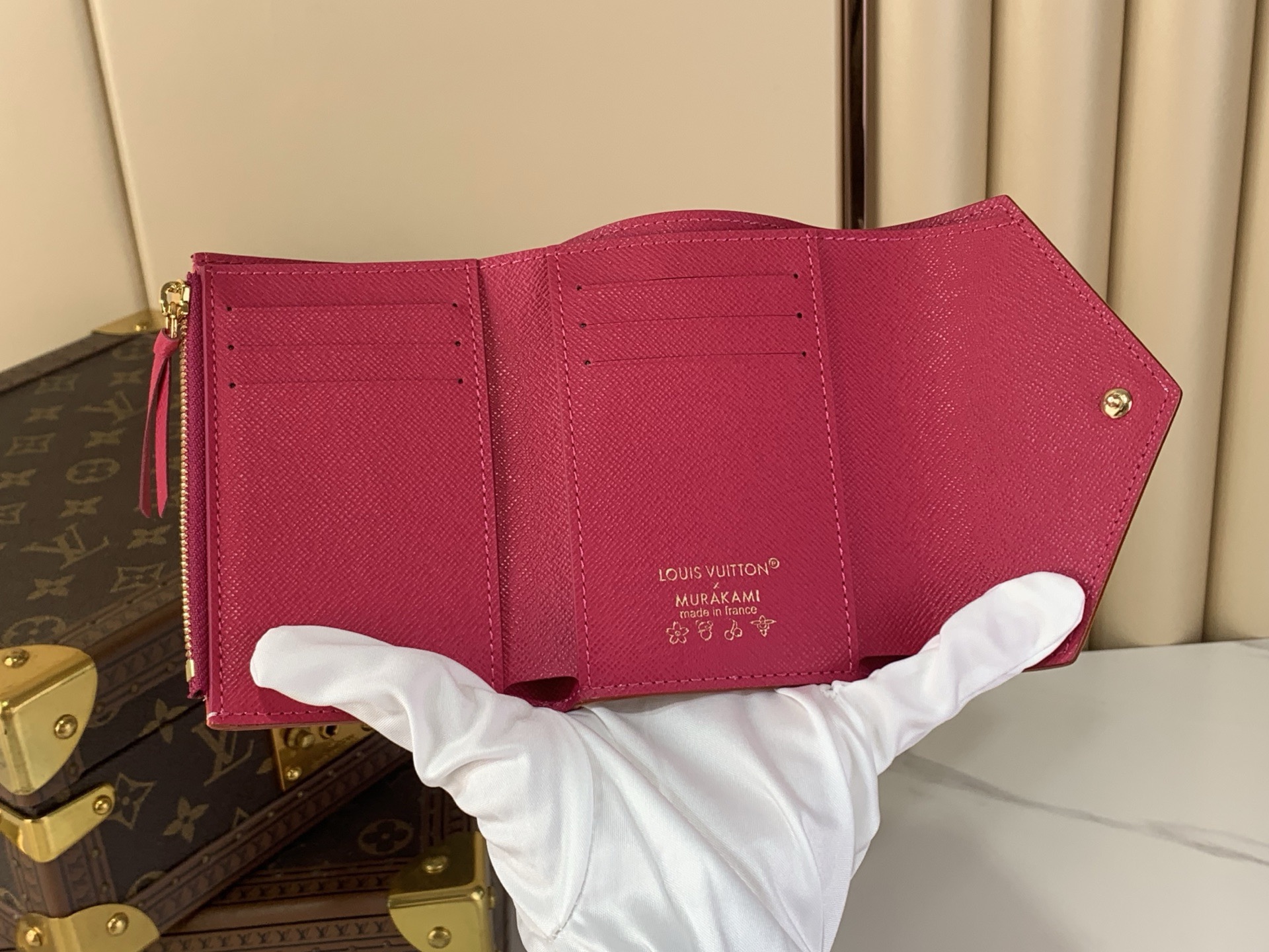 LV Style White Leather Wallet Bags detail image 9 from source 760017