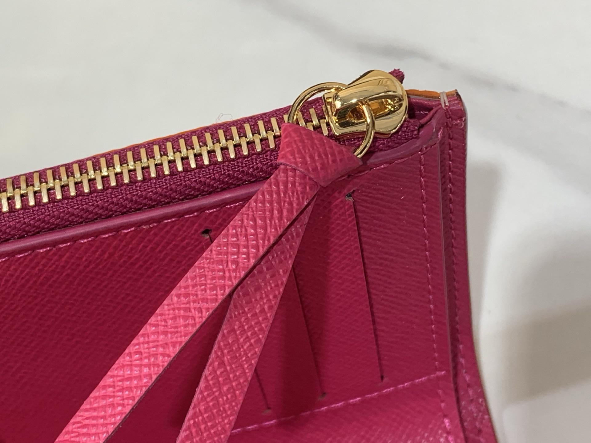 LV Style White Leather Wallet Bags detail image 6 from source 760017