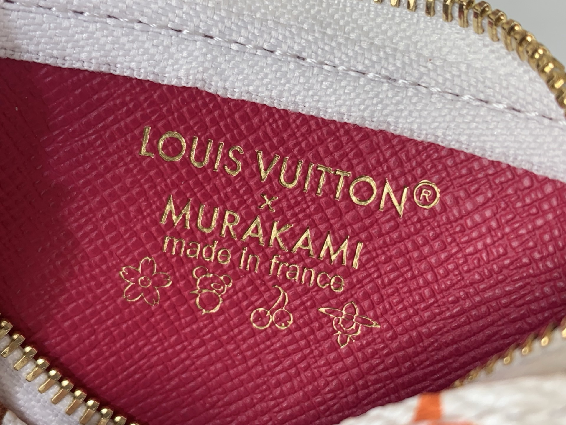 LV Style White Wallet Bags detail image 9 from source 760019