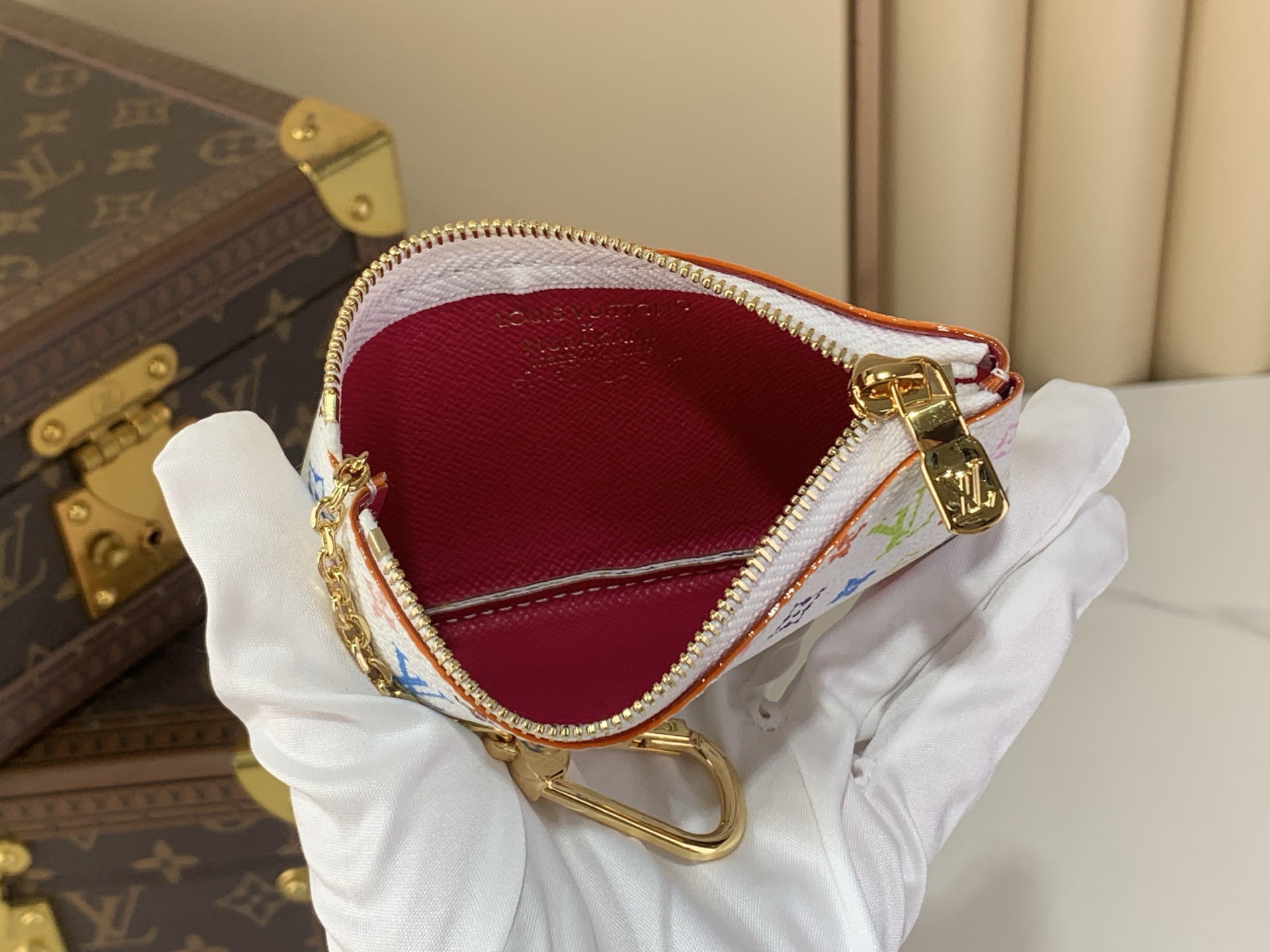 LV Style White Wallet Bags detail image 8 from source 760019