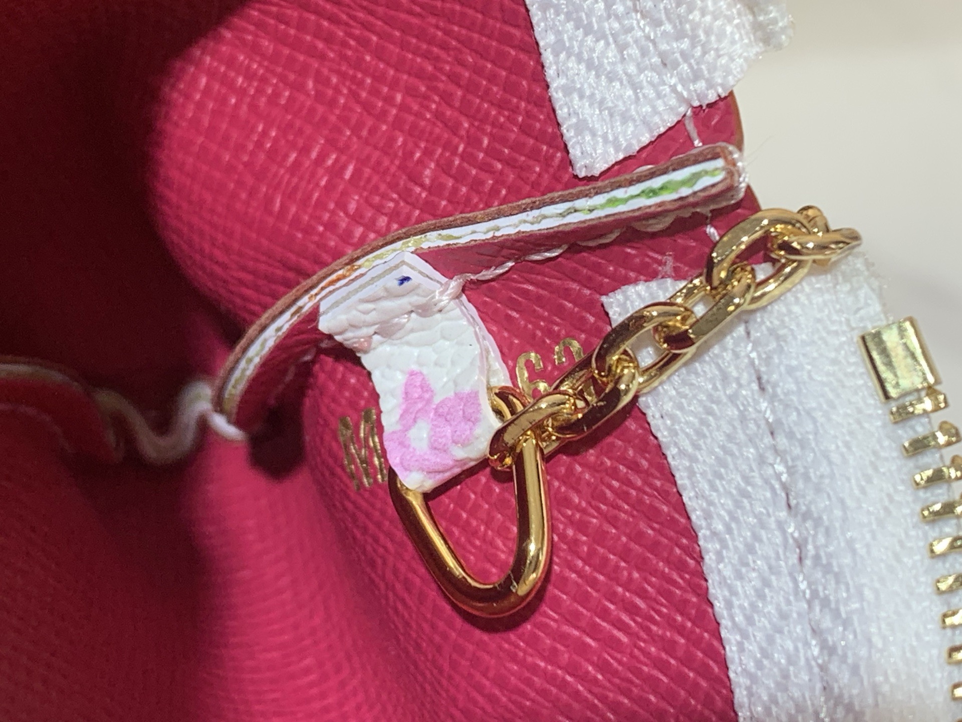 LV Style White Wallet Bags detail image 6 from source 760019
