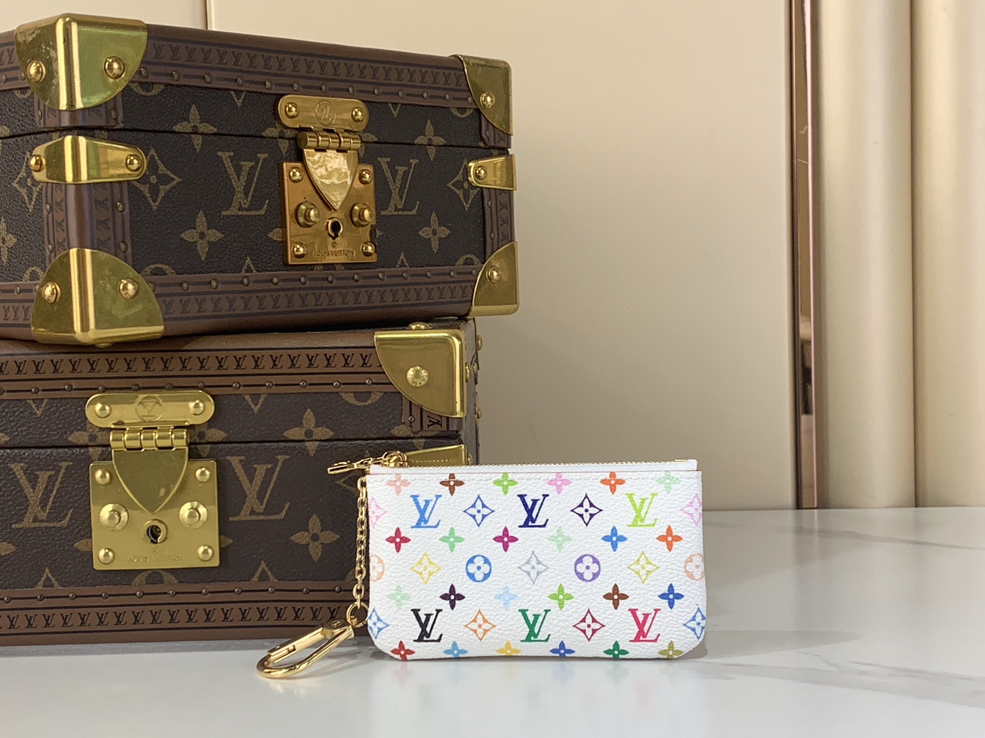 LV Style White Wallet Lookbook Reference image 1