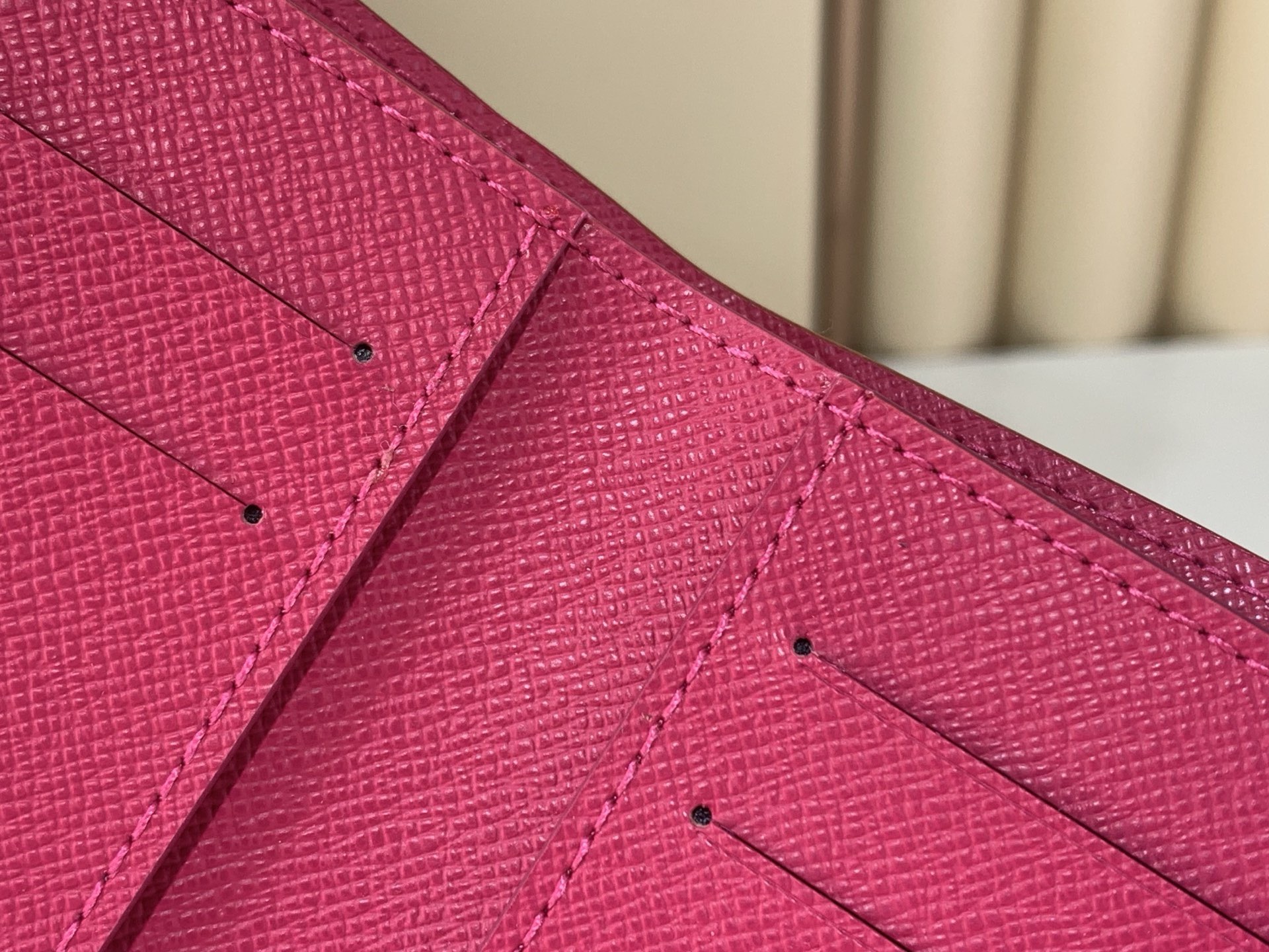 LV Style White Canvas Wallet Bags detail image 8 from source 760018