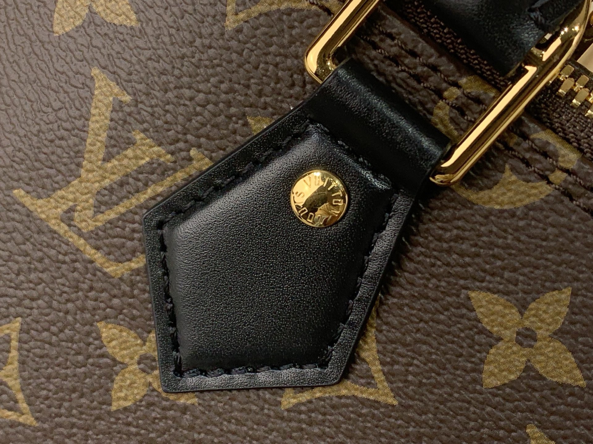 LV Style Beige Leather Top Handle Bag style reference detail image 6 from source 760020