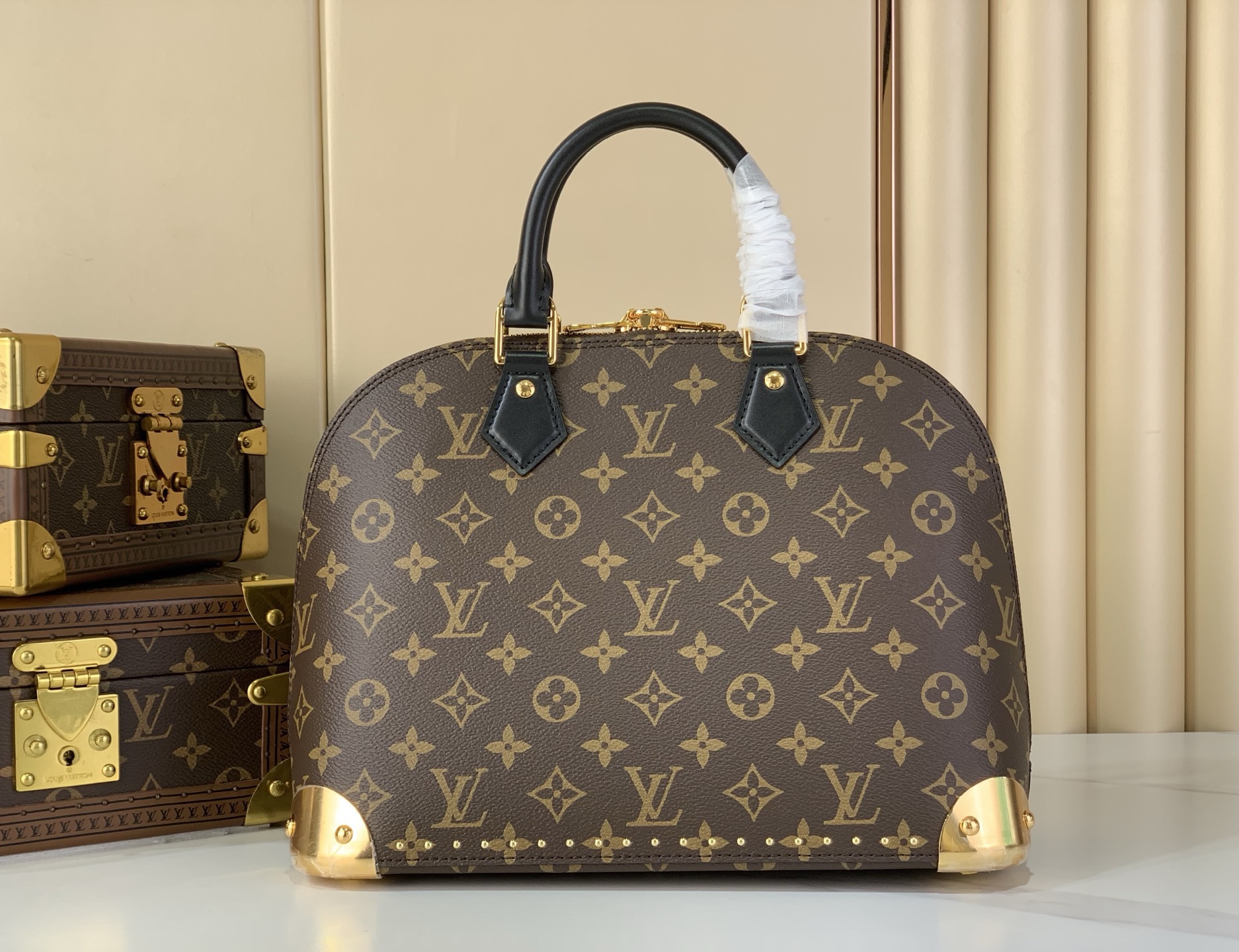 LV Style Beige Leather Top Handle Bag Lookbook Reference image 1