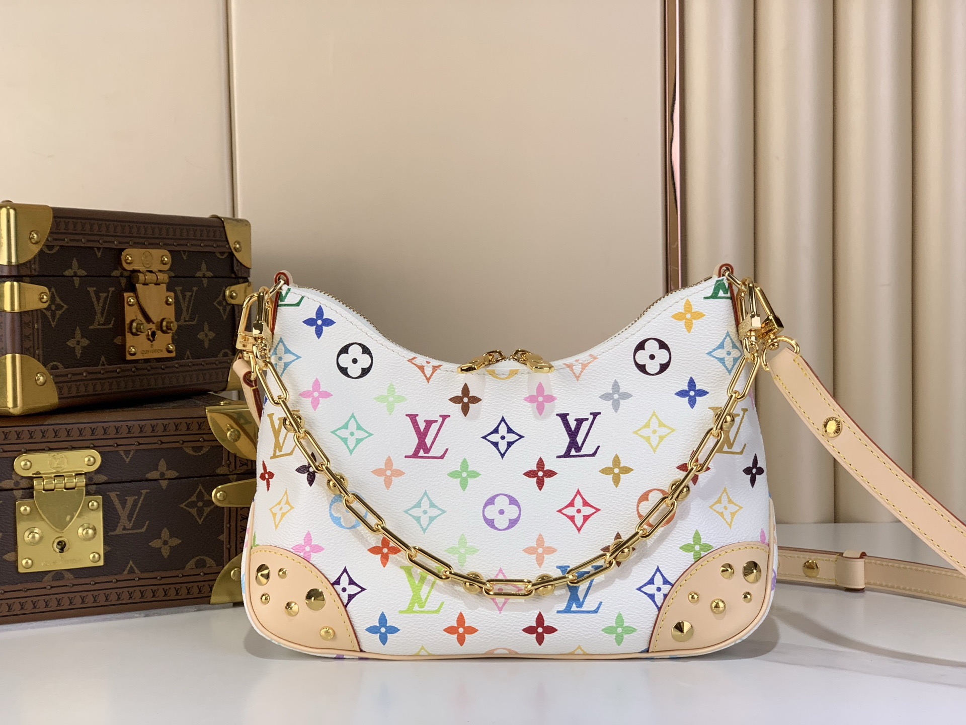 LV Style White Canvas Clutch Lookbook Reference image 1