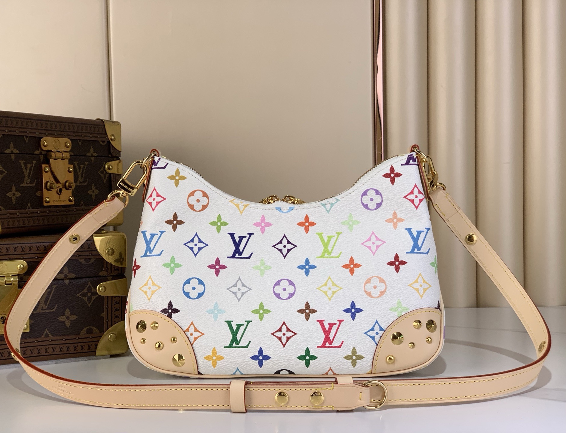 LV Style White Canvas Clutch Bags Clutch detail image 3 from source 760015