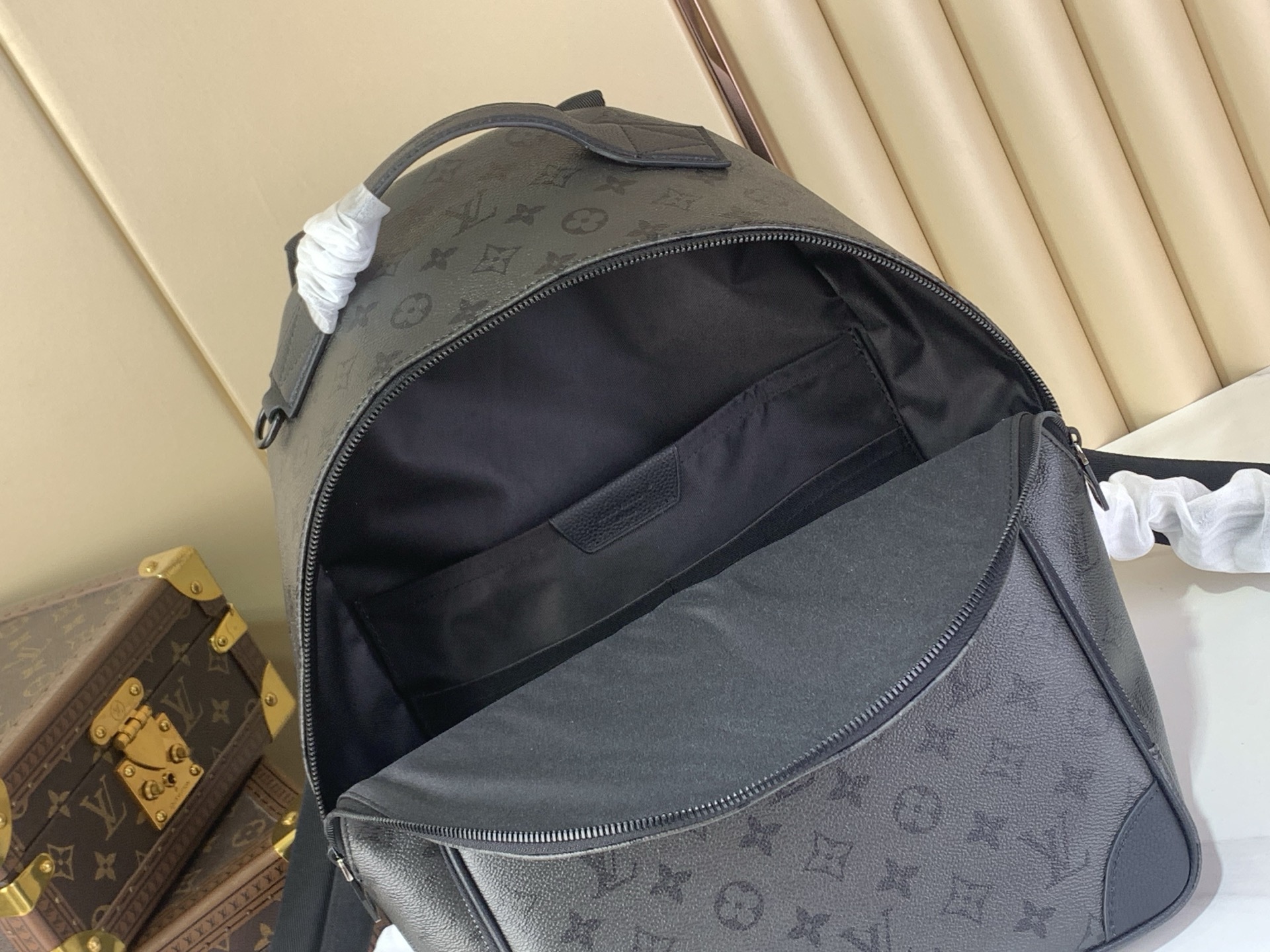 LV Style Black Canvas Backpack Bags detail image 9 from source 760029