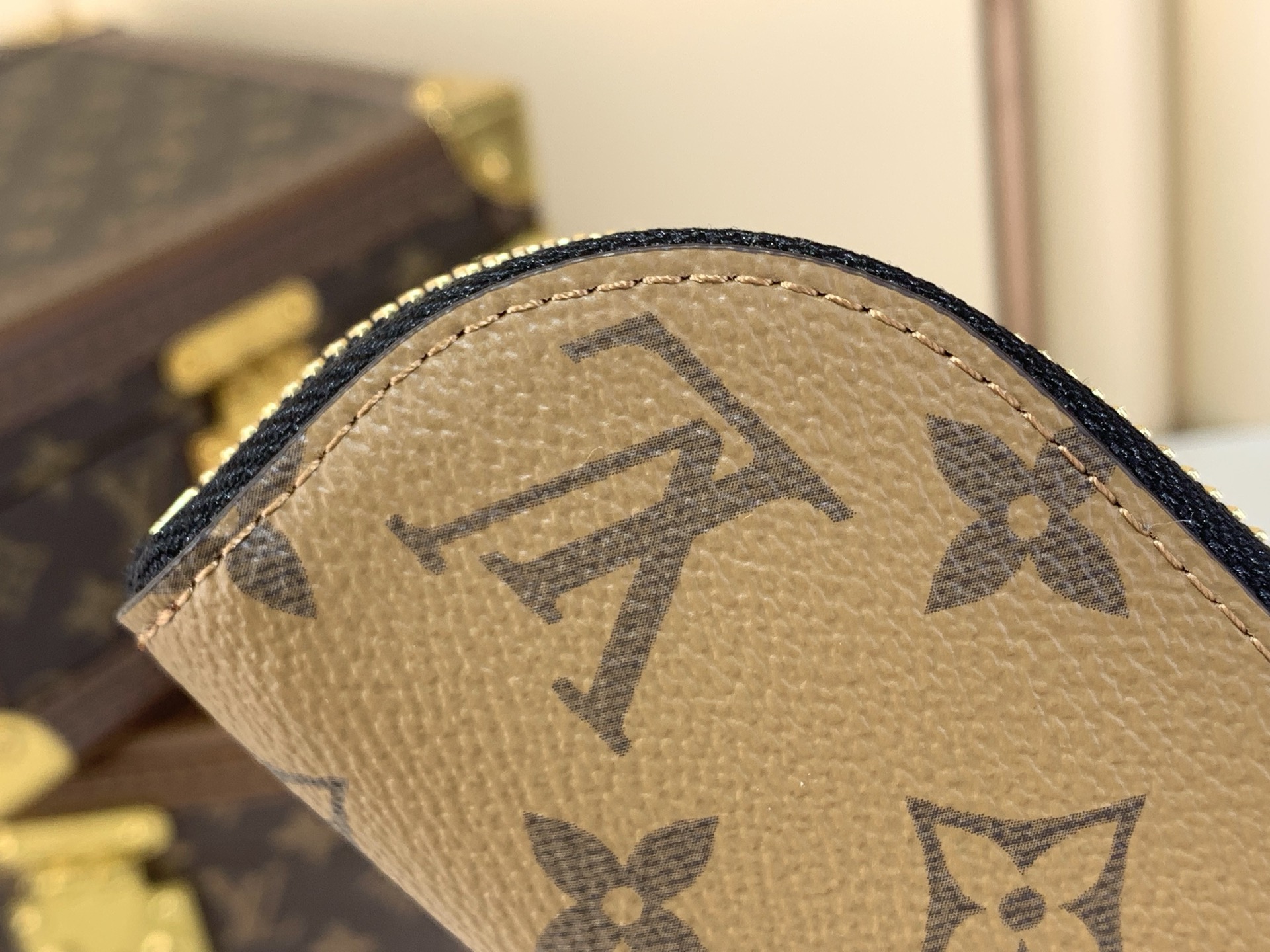 LV Style Beige Leather Bag style reference detail image 7 from source 760027