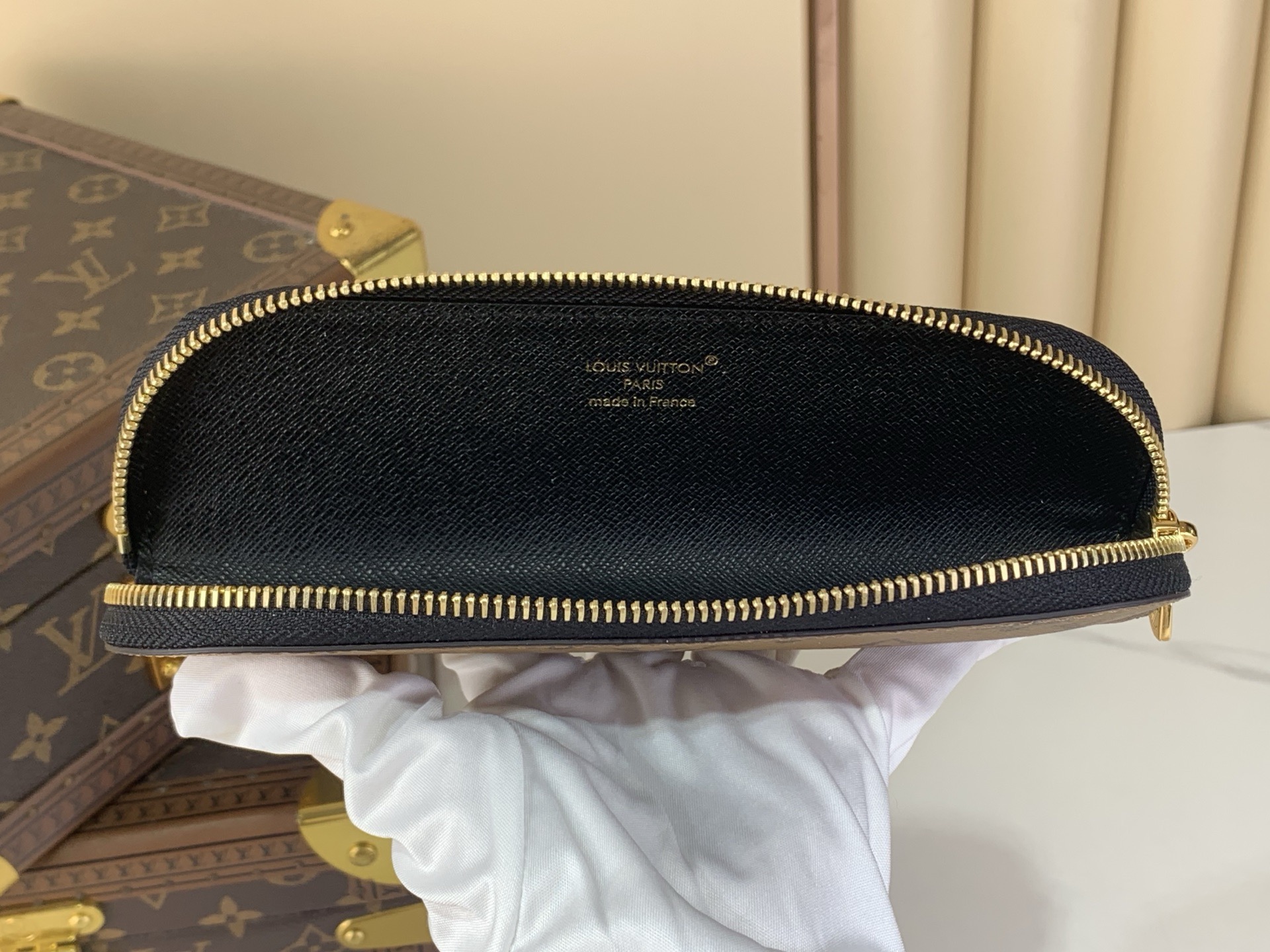 LV Style Beige Leather Bag style reference detail image 9 from source 760027