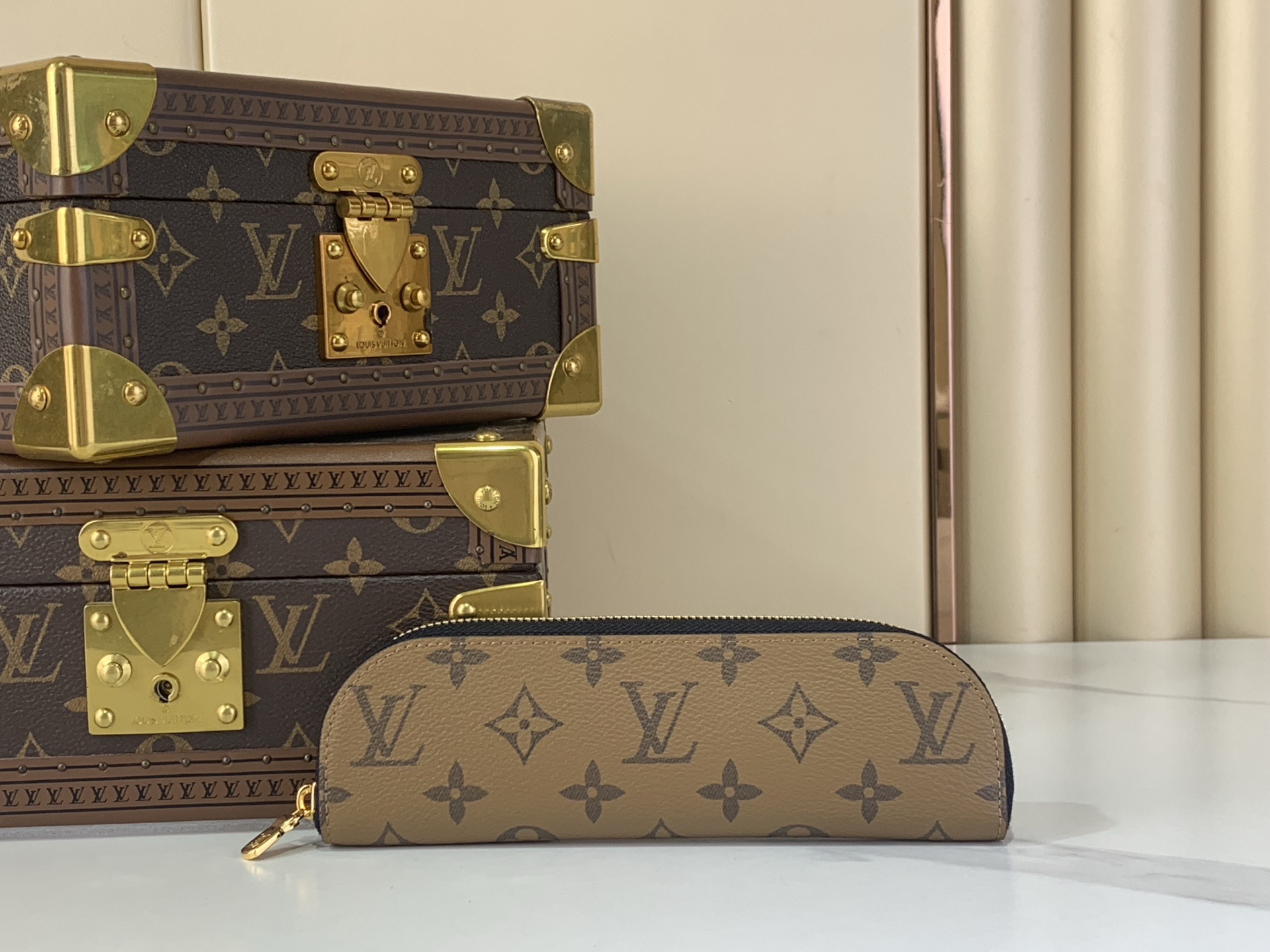 LV Style Beige Leather Bag Lookbook Reference image 1