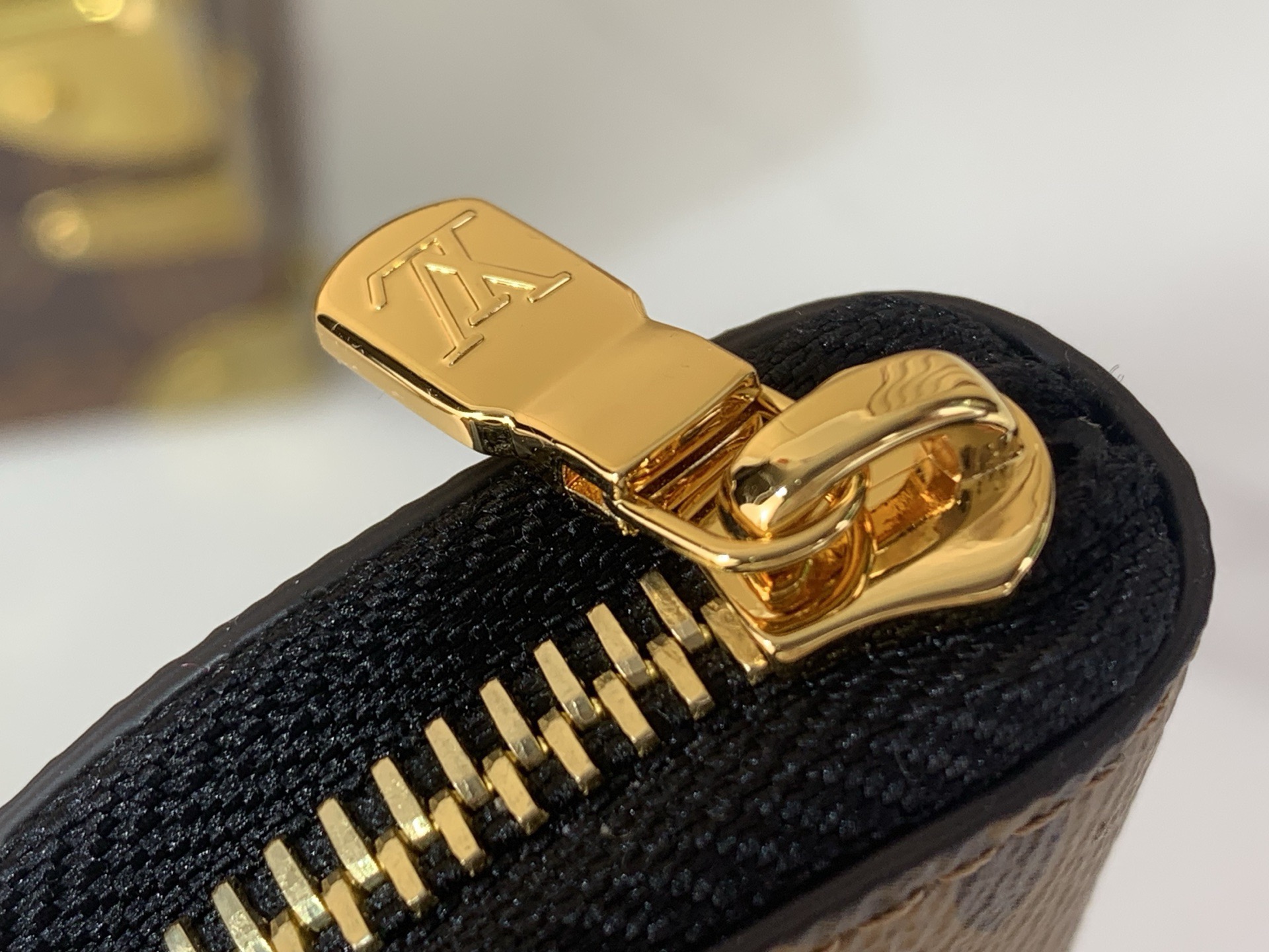 LV Style Beige Leather Bag style reference detail image 5 from source 760027