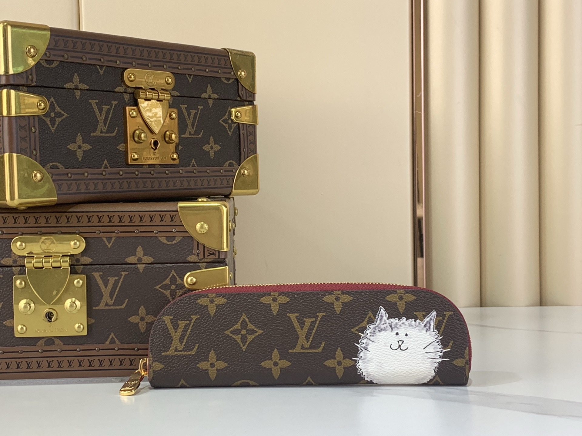 LV Style Beige Leather Bag Lookbook Reference image 1