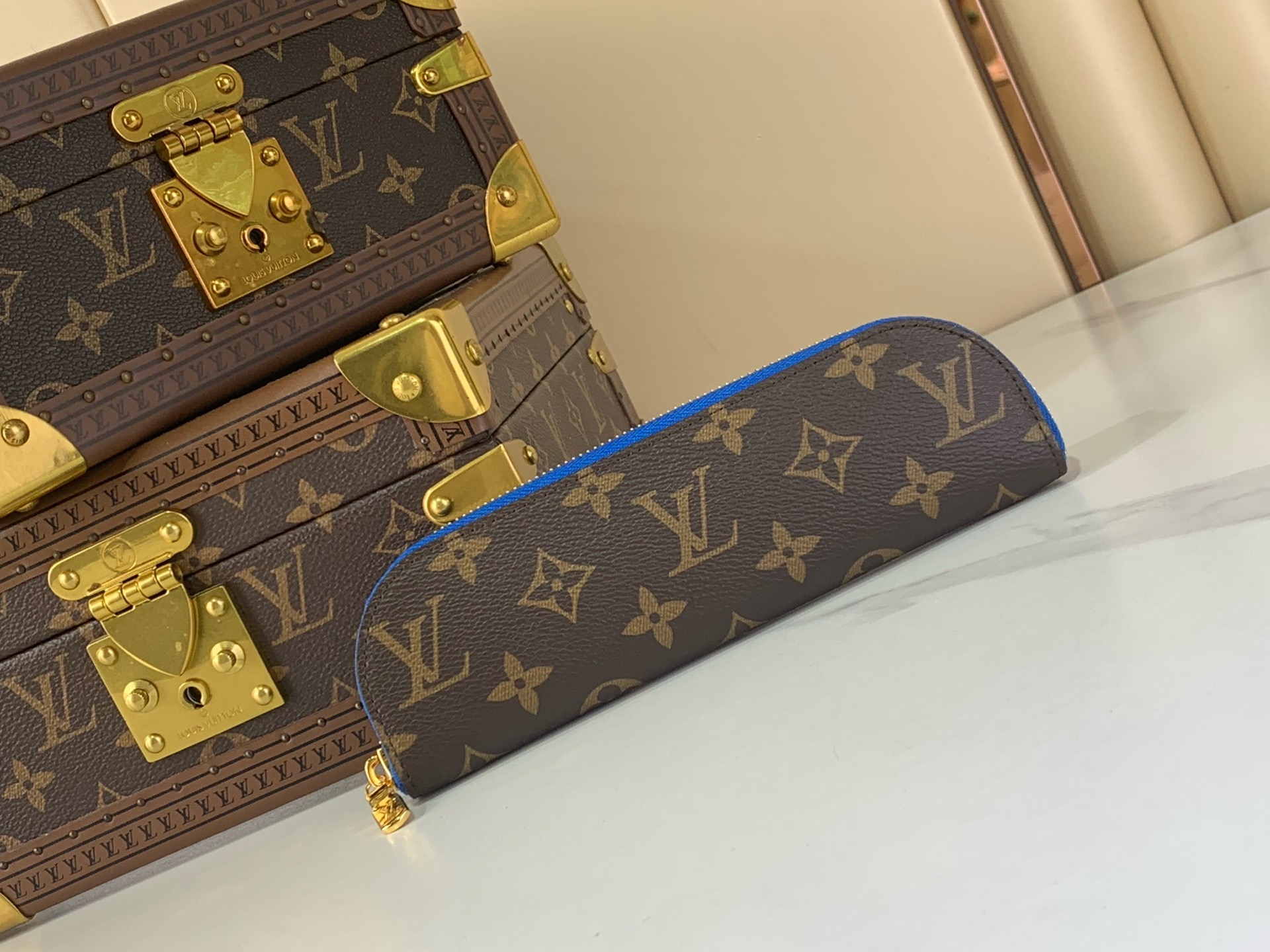 LV Style Beige Leather Bag Lookbook Reference image 2