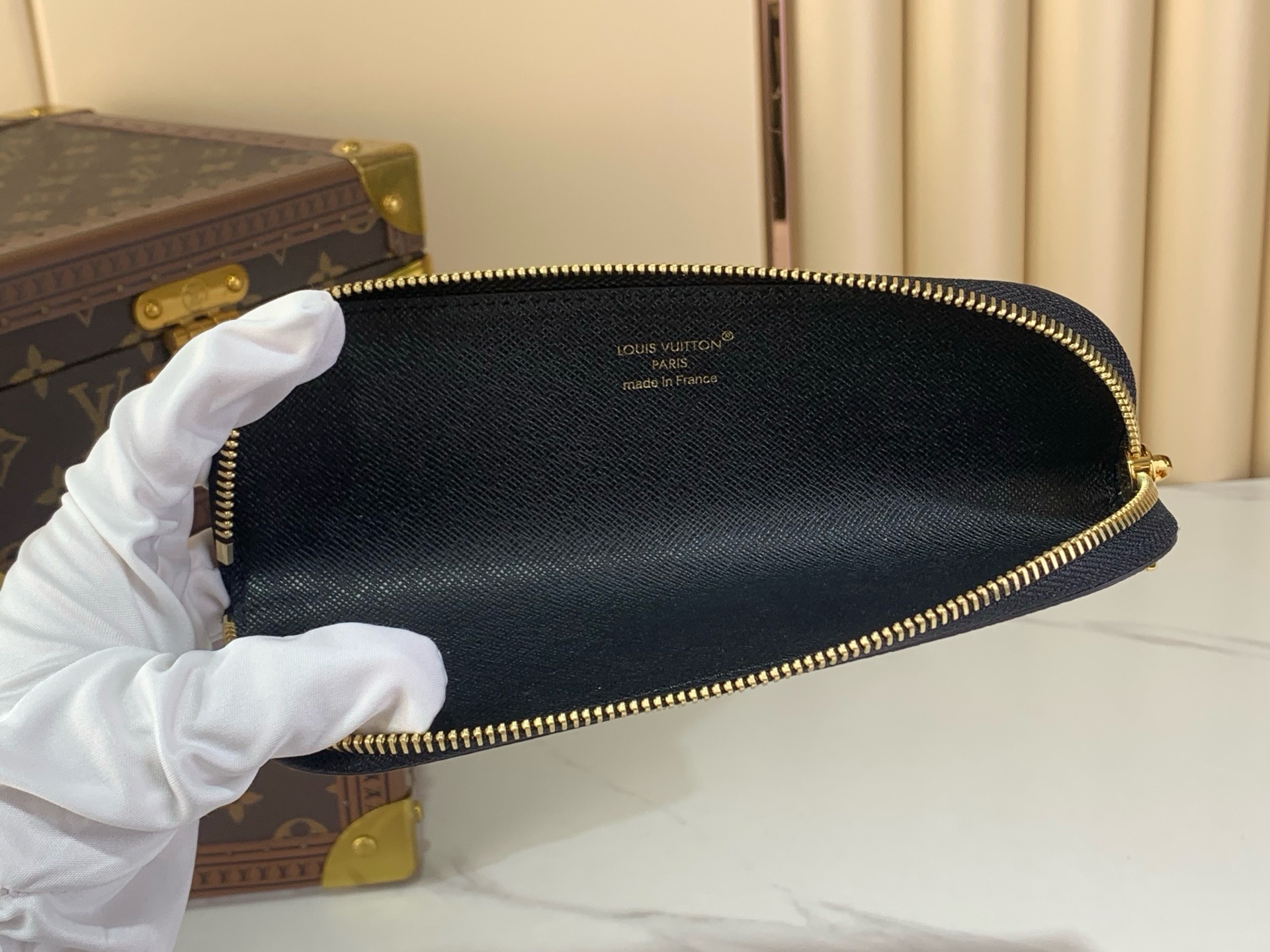 LV Style Black Leather Bag style reference detail image 8 from source 760022