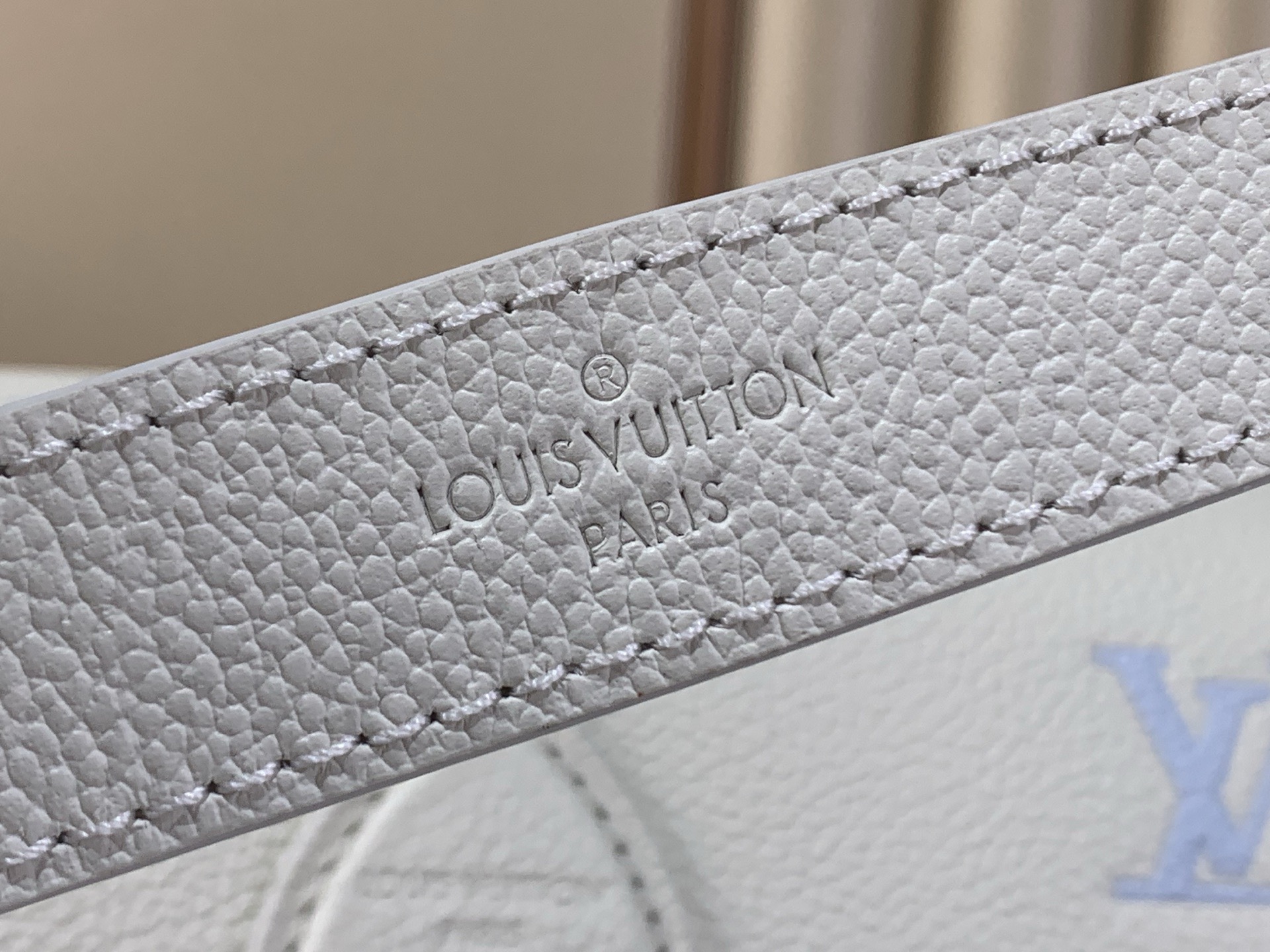 LV Style Beige Leather Top Handle Bag style reference detail image 7 from source 760043