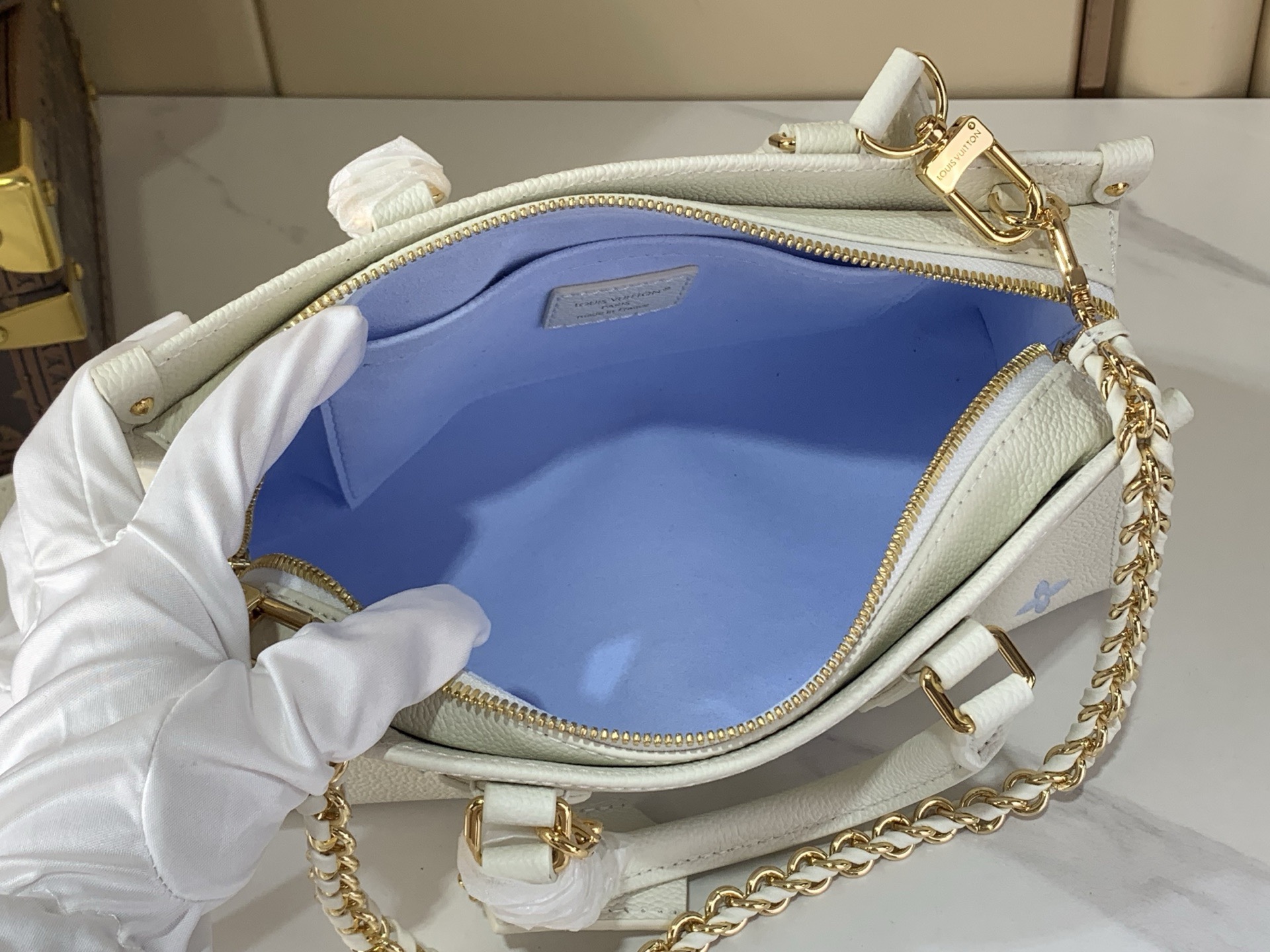 LV Style Beige Leather Top Handle Bag style reference detail image 9 from source 760042