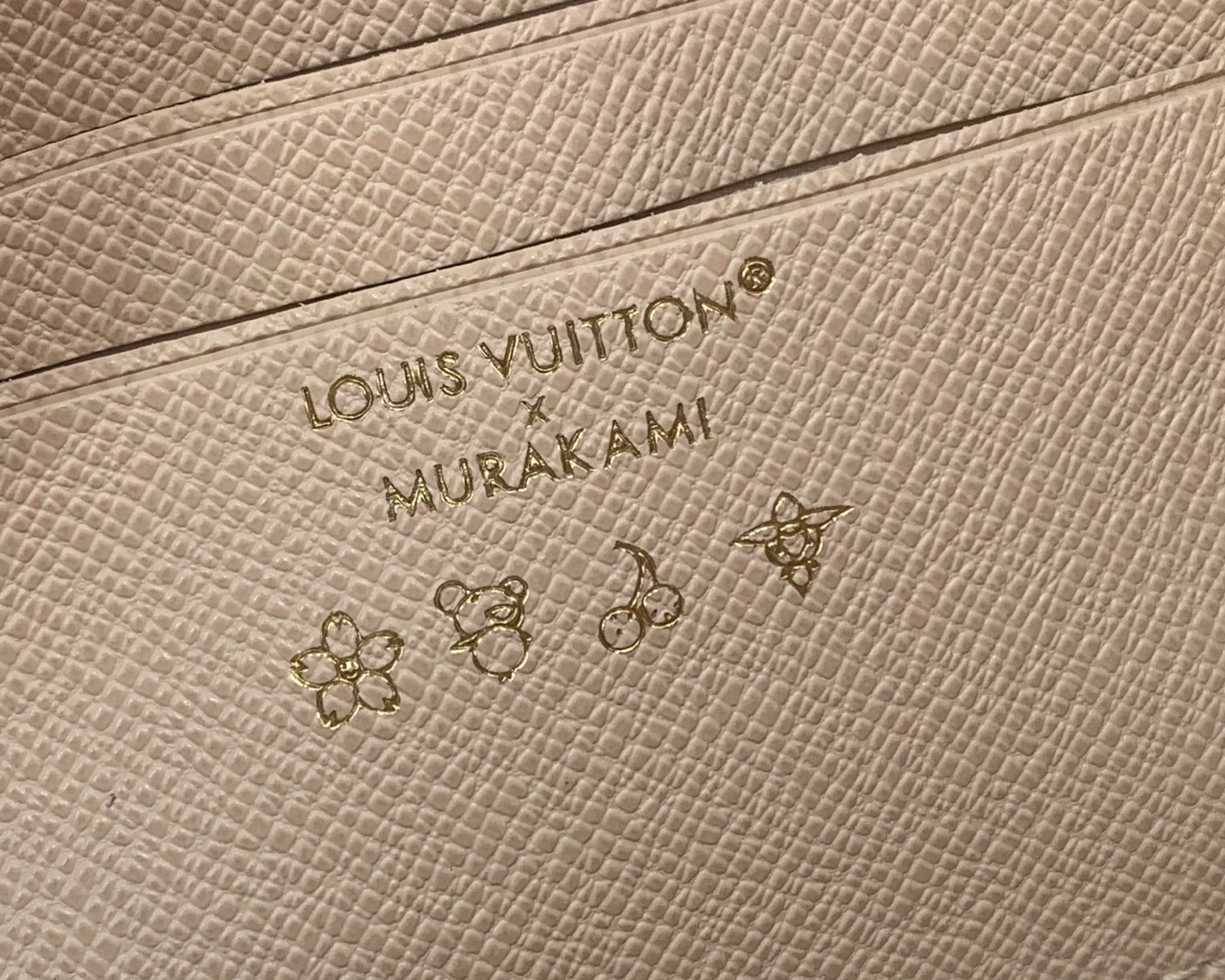 LV Style White Canvas Top Handle Bag style reference detail image 8 from source 770263