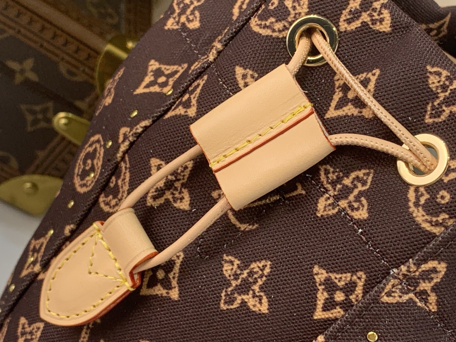 LV Style Brown Canvas Top Handle Bag Bags Top Handle Bag detail image 7 from source 765182