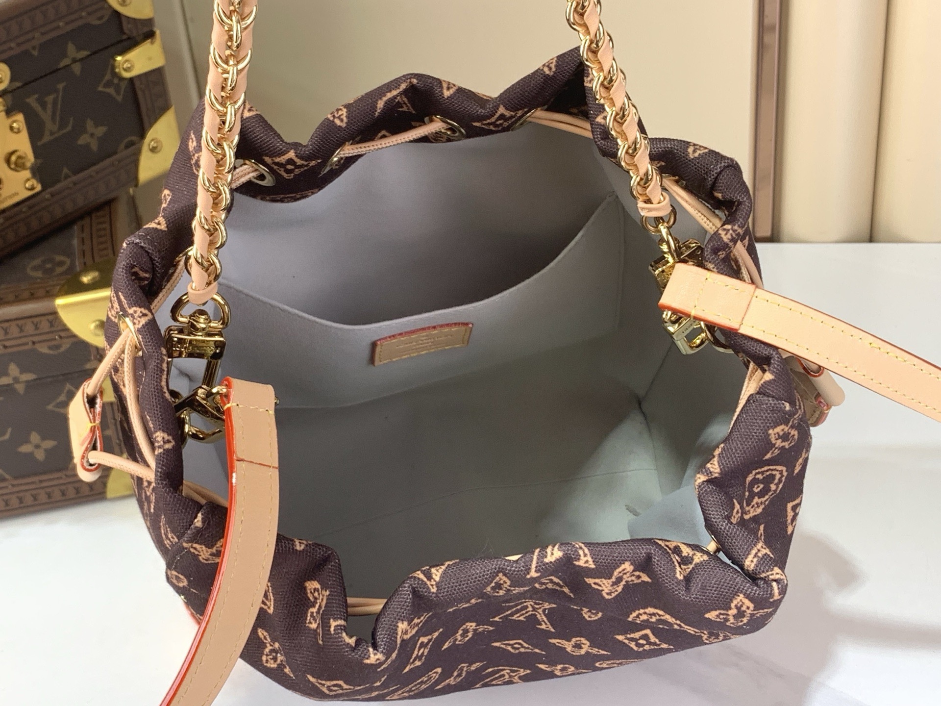 LV Style Brown Canvas Top Handle Bag Bags Top Handle Bag detail image 9 from source 765182