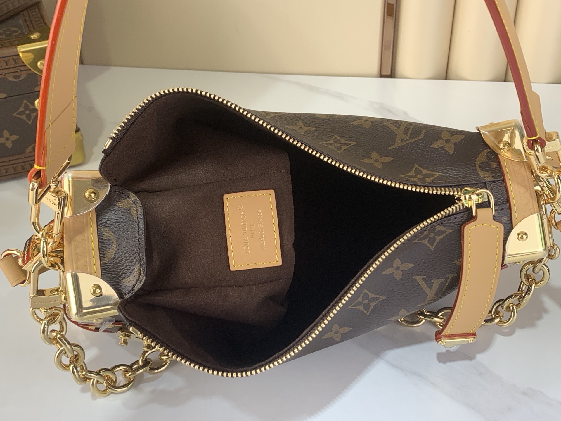 LV Style Beige Canvas Top Handle Bag Bags Top Handle Bag detail image 9 from source 770252