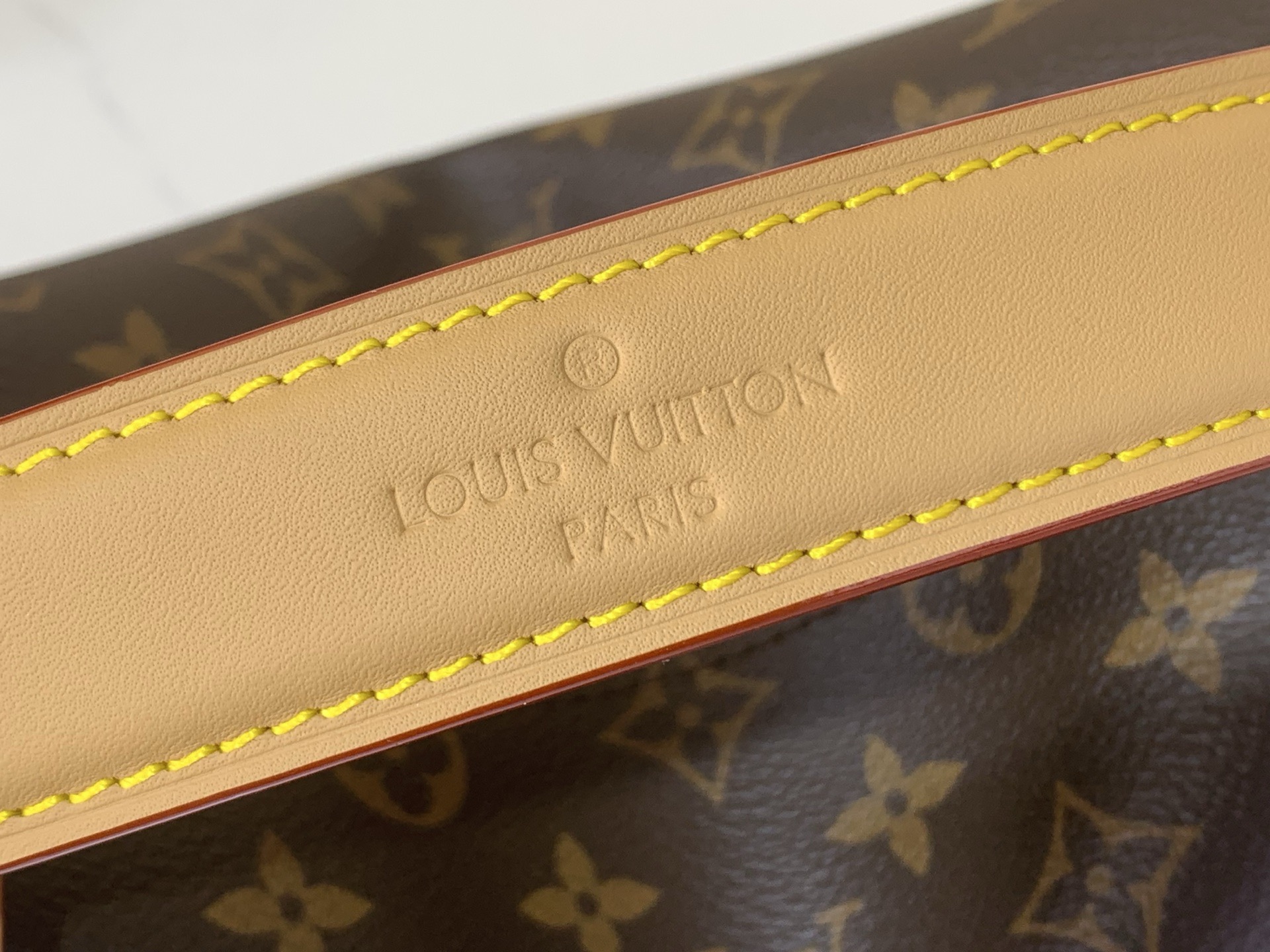 LV Style Beige Canvas Top Handle Bag Bags Top Handle Bag detail image 5 from source 770252