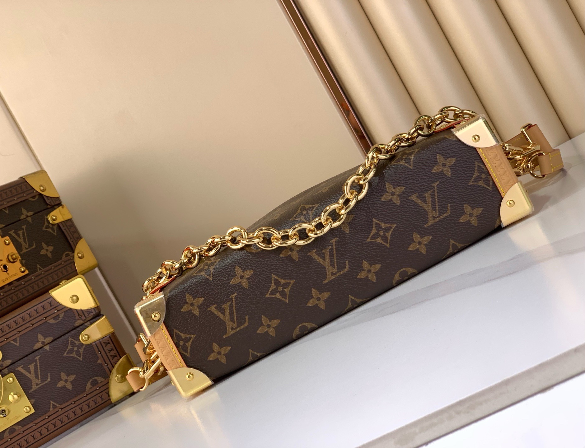 LV Style Beige Canvas Top Handle Bag Bags Top Handle Bag detail image 4 from source 770252