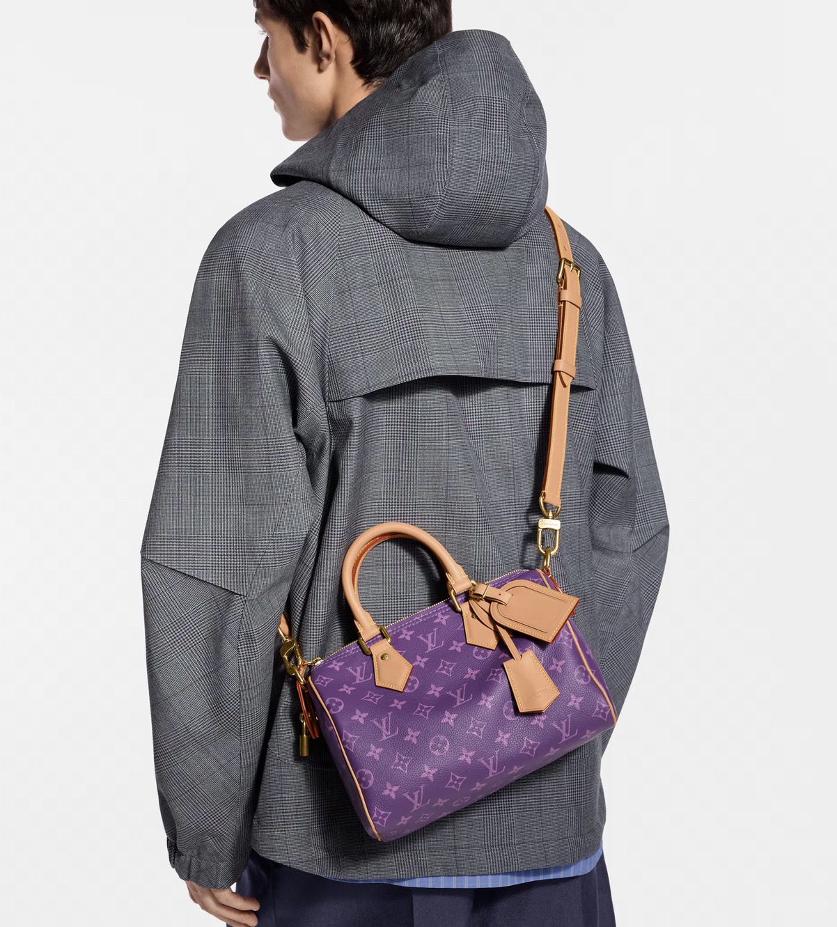 NO:718038,【Sac Seedy 9 Bandoulière 25】m28383 purple model picture,19860909【Sac Seedy 9 Bandoulière 25】m28383 紫色 模特图,,Bag