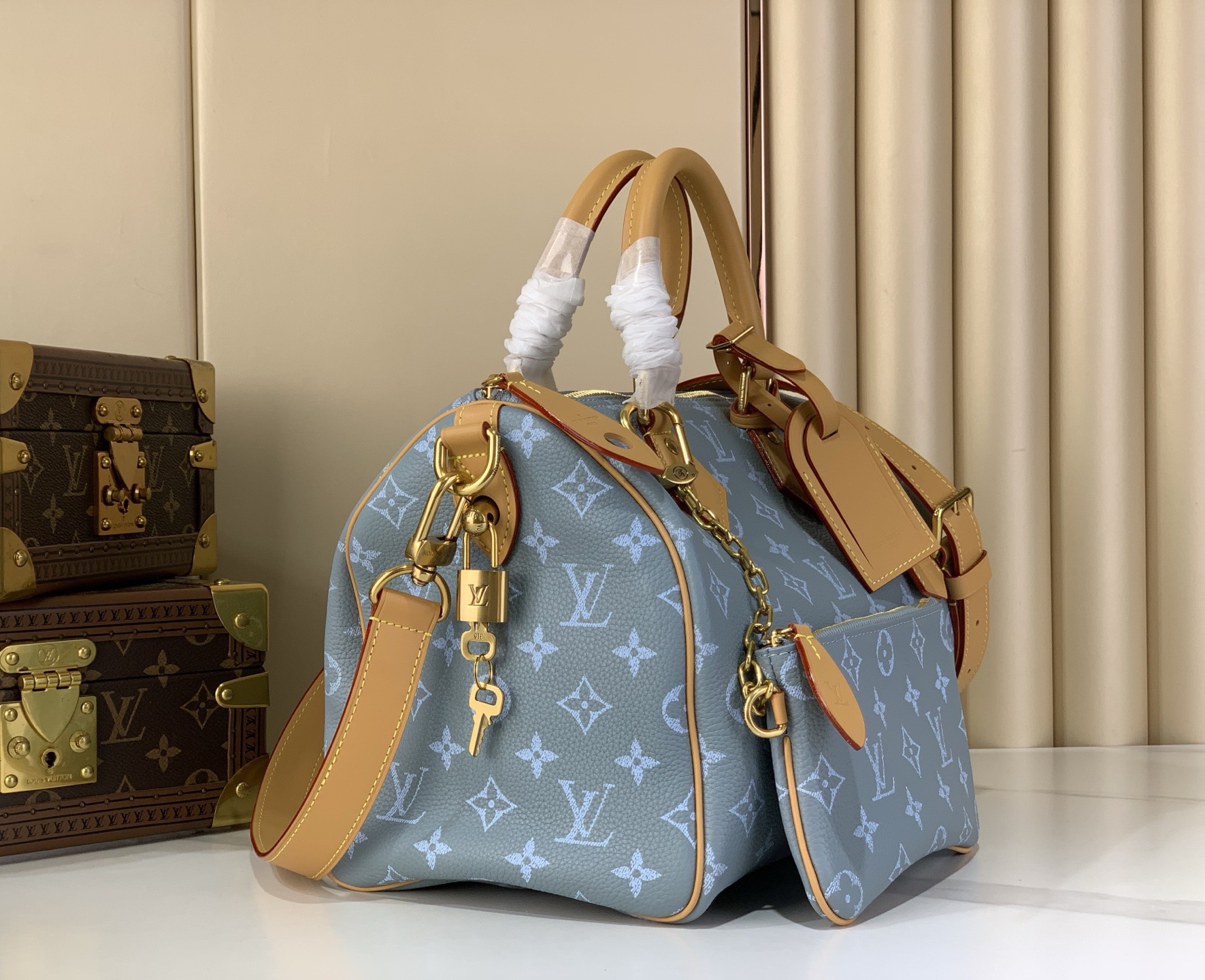 LV Style Beige Leather Shoulder Bag Bags Shoulder Bag detail image 2 from source 765172