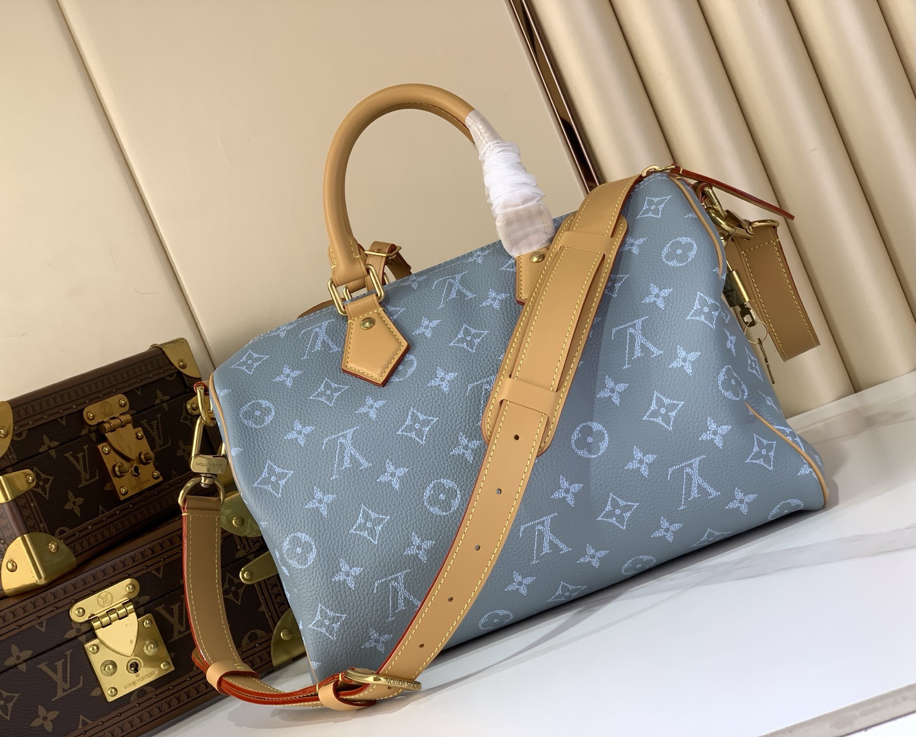 LV Style Beige Leather Shoulder Bag Bags Shoulder Bag detail image 3 from source 765172