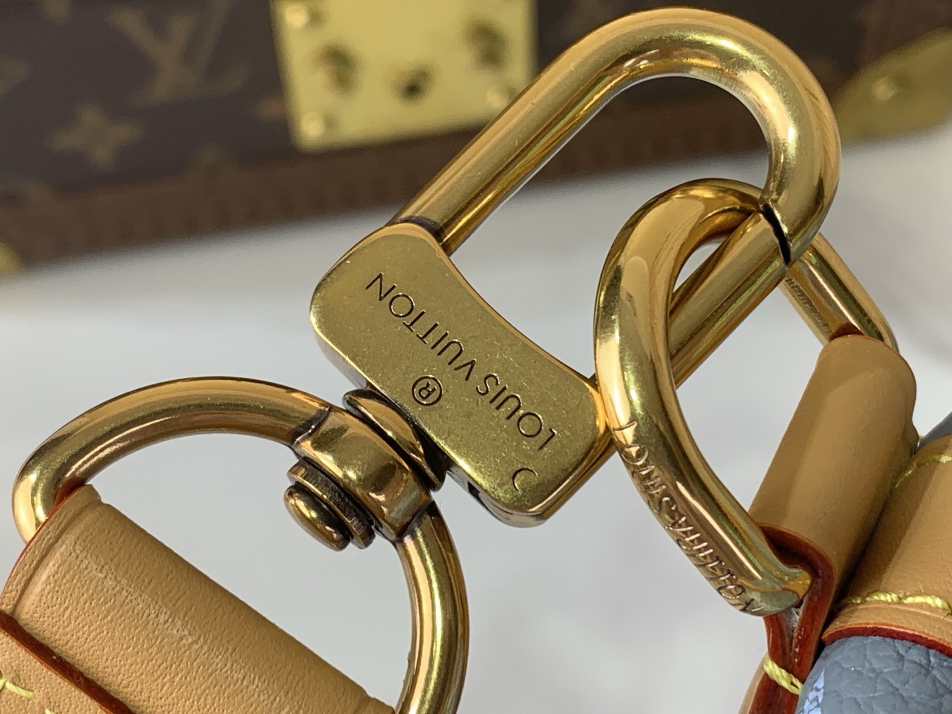 LV Style Beige Leather Shoulder Bag Bags Shoulder Bag detail image 6 from source 765172
