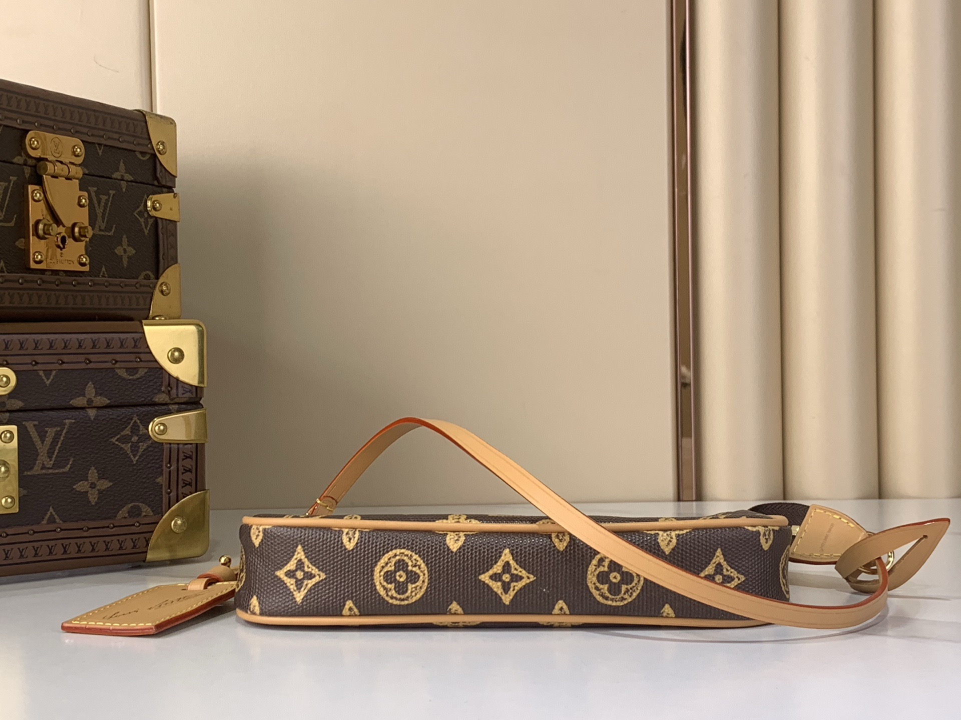 LV Style Brown Canvas Clutch Bags Clutch detail image 4 from source 770224
