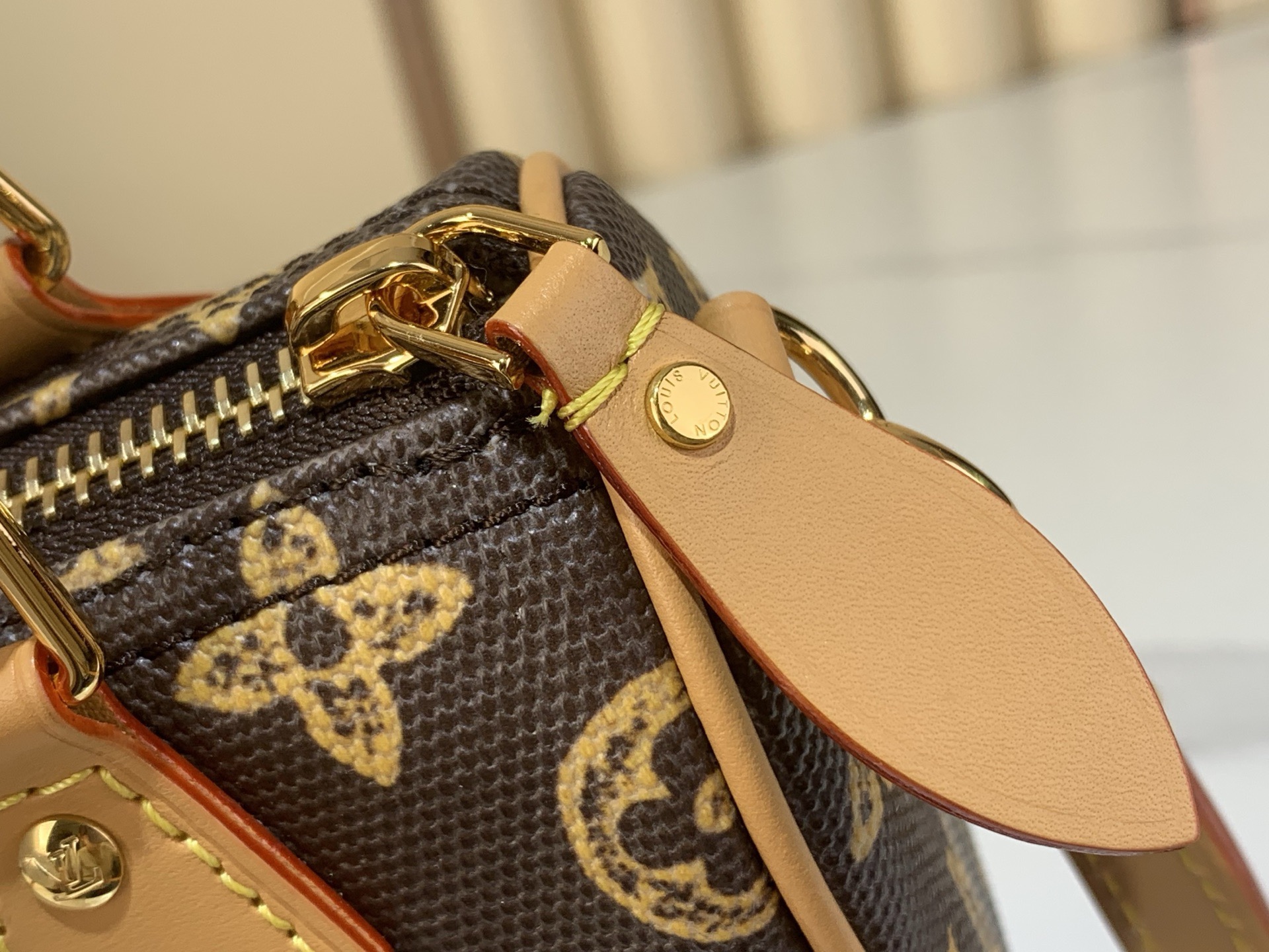 LV Style Brown Canvas Top Handle Bag Bags Top Handle Bag detail image 5 from source 770222