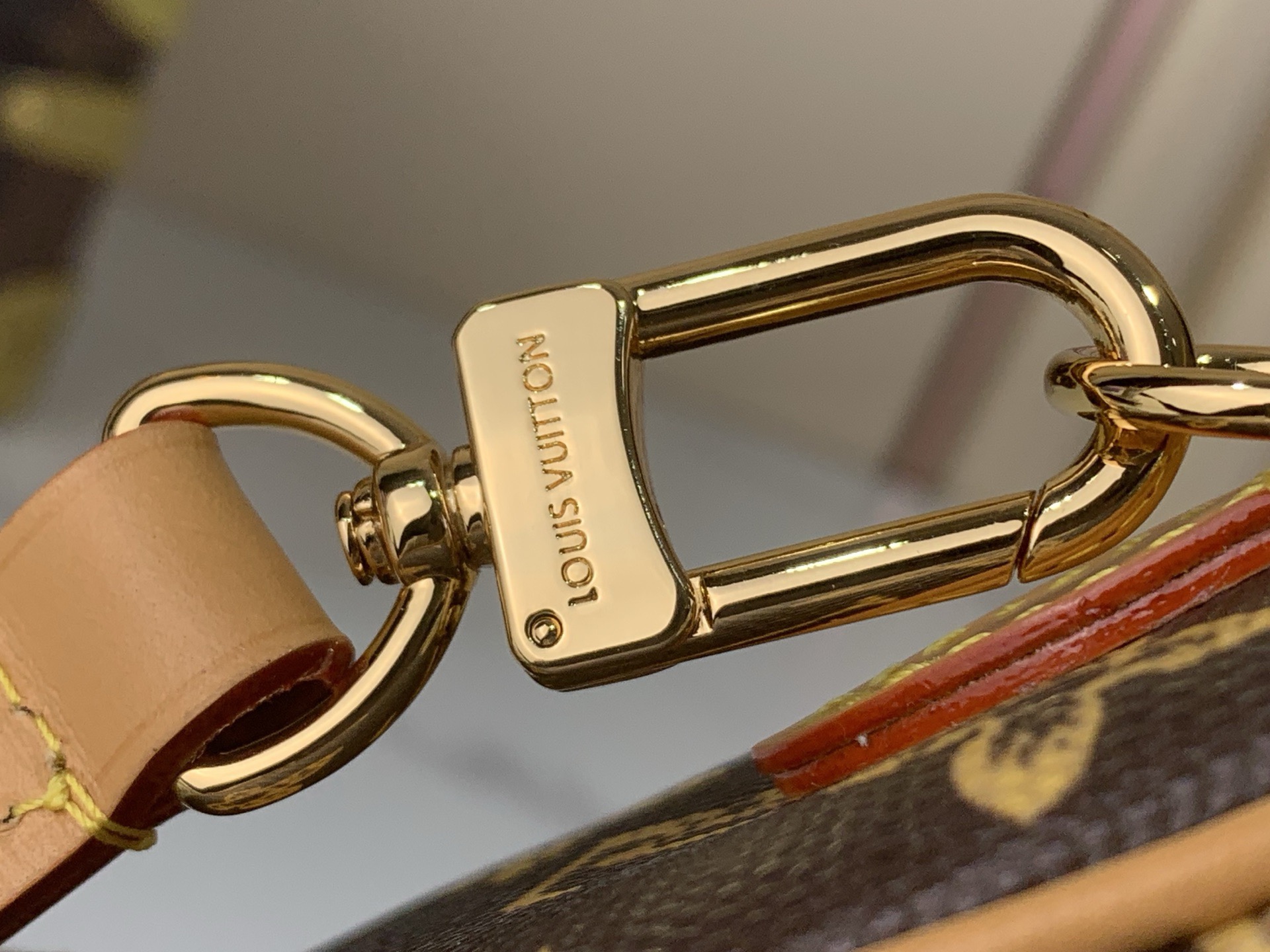 LV Style Brown Canvas Top Handle Bag Bags Top Handle Bag detail image 7 from source 770222