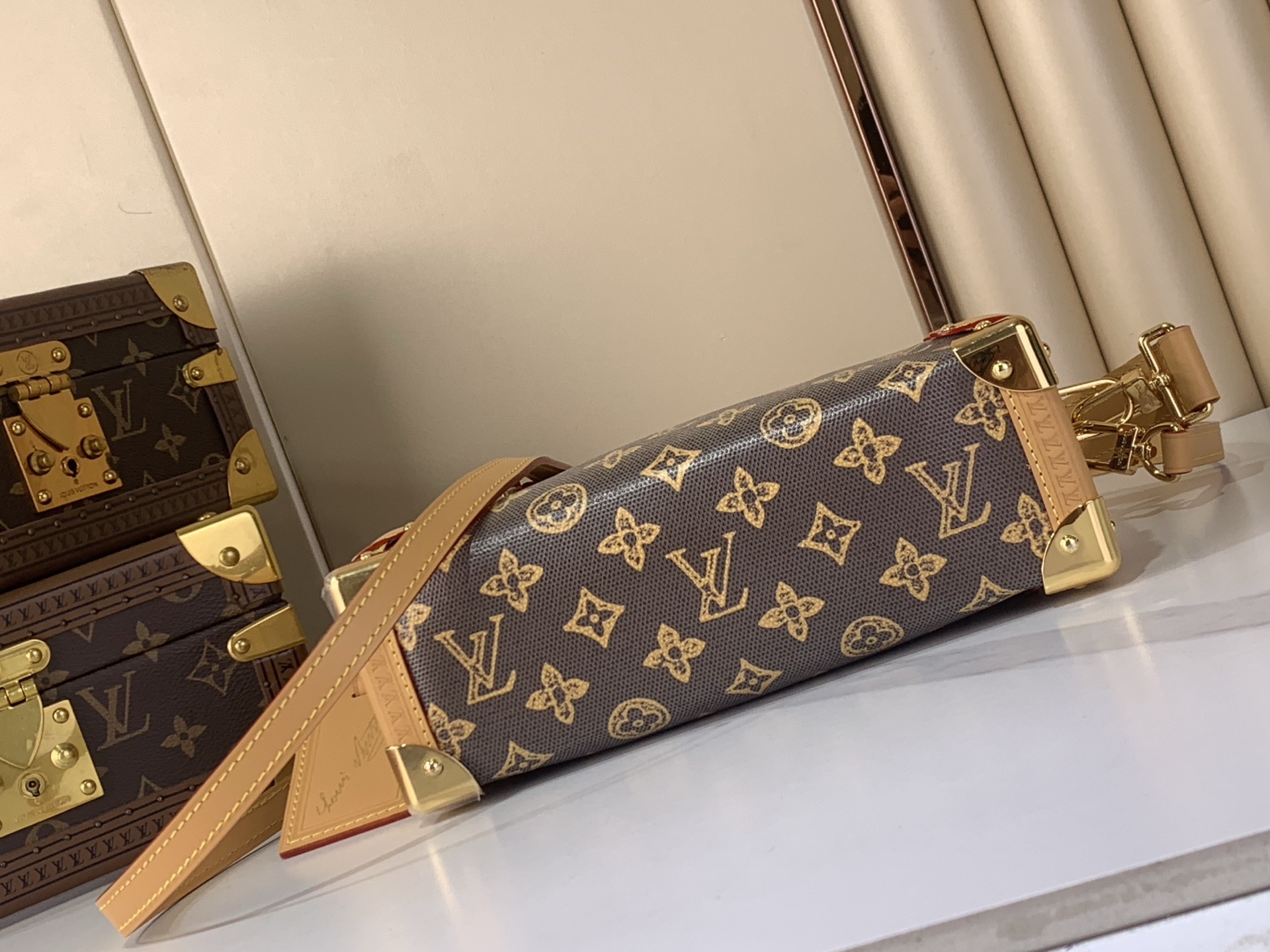 LV Style Brown Leather Top Handle Bag Bags Top Handle Bag detail image 4 from source 770220