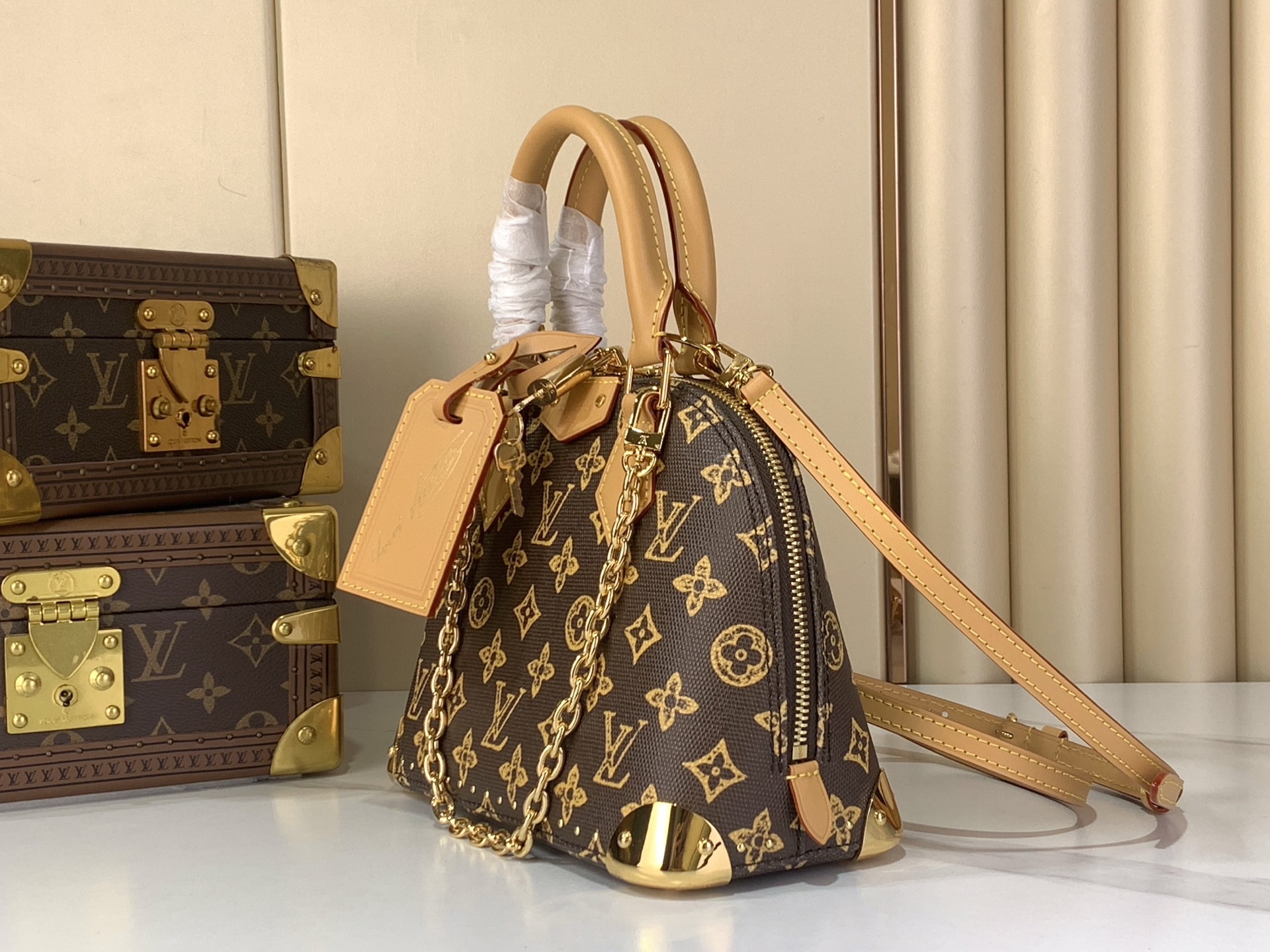 LV Style Beige Top Handle Bag style reference detail image 2 from source 770218