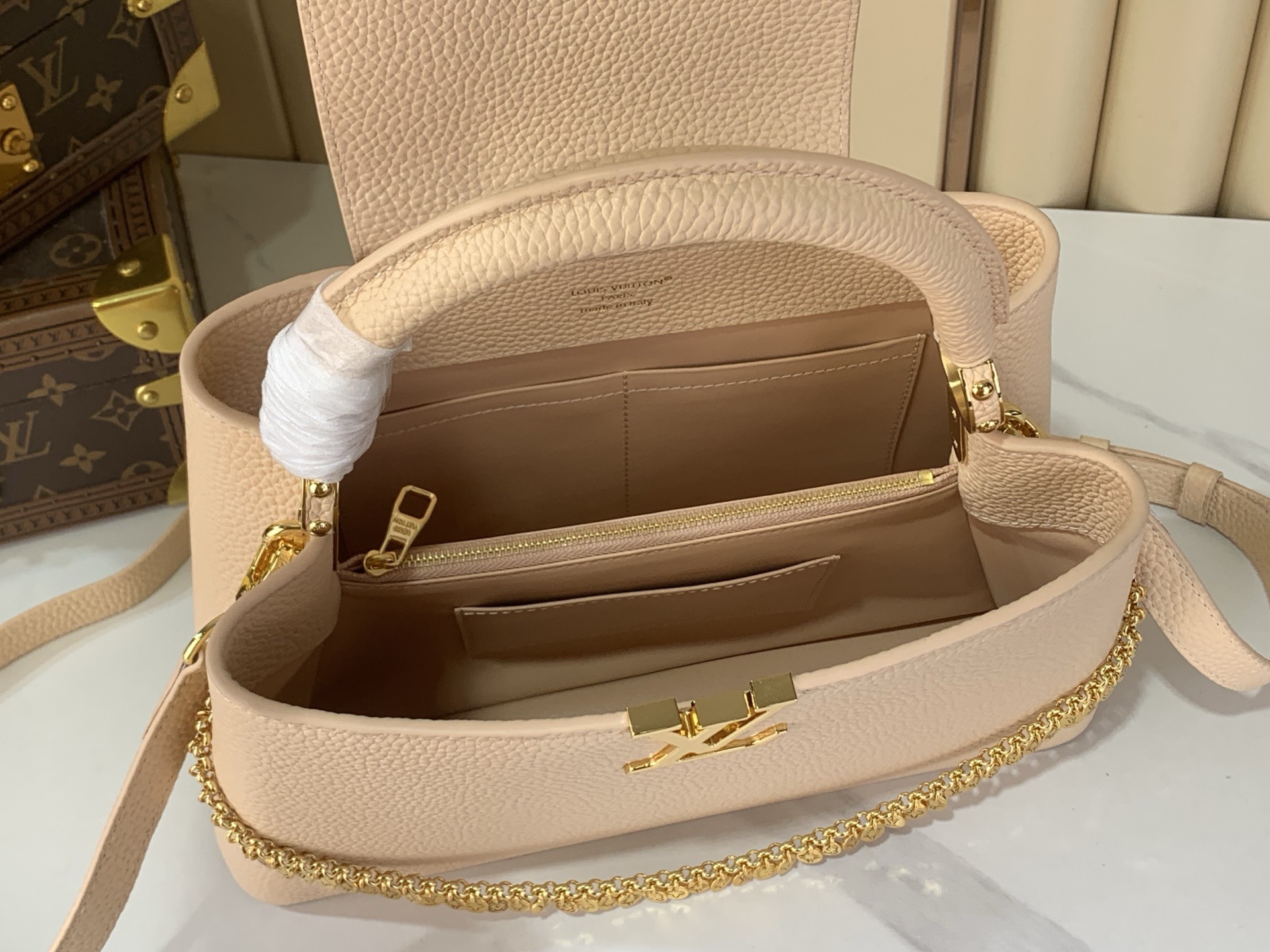 LV Style Black Leather Top Handle Bag style reference detail image 9 from source 770228