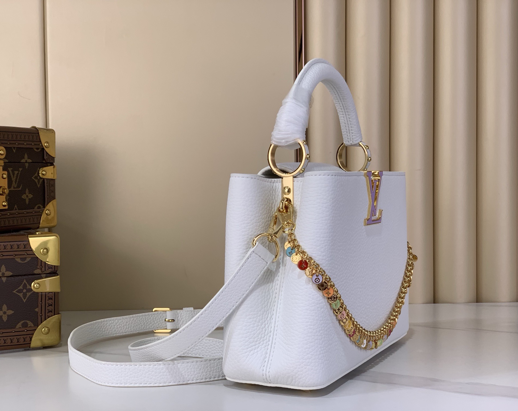 LV Style White Leather Top Handle Bag style reference detail image 2 from source 770233