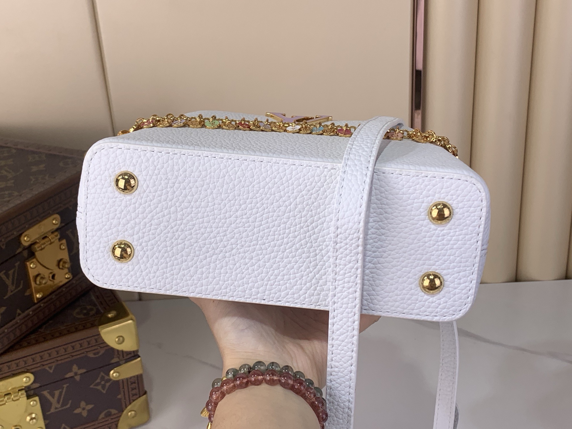 LV Style White Leather Top Handle Bag style reference detail image 9 from source 770234