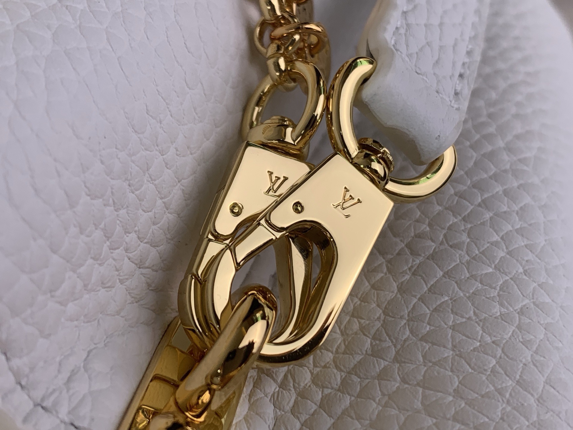 LV Style White Leather Top Handle Bag style reference detail image 6 from source 770234