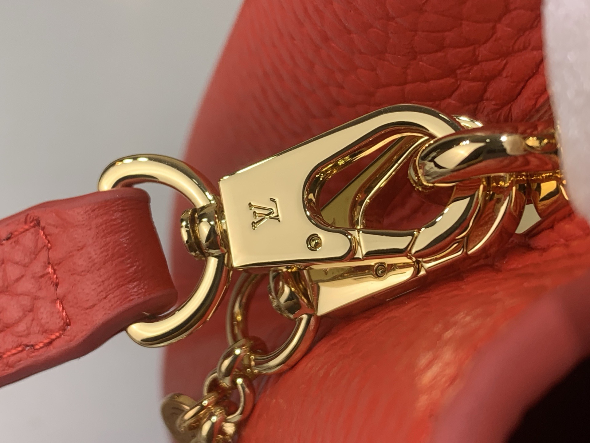 LV Style Red Leather Top Handle Bag style reference detail image 6 from source 770232